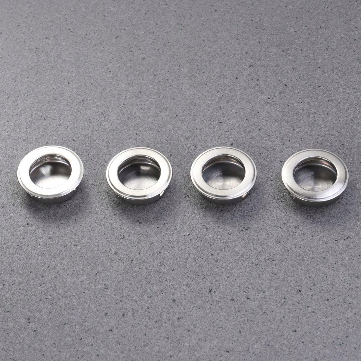 SZAFKA PRZESUWNA DRZWI SZAFY PRZESUWNE KLAMKA DRZWI Długość prowadnicy 0.8 m