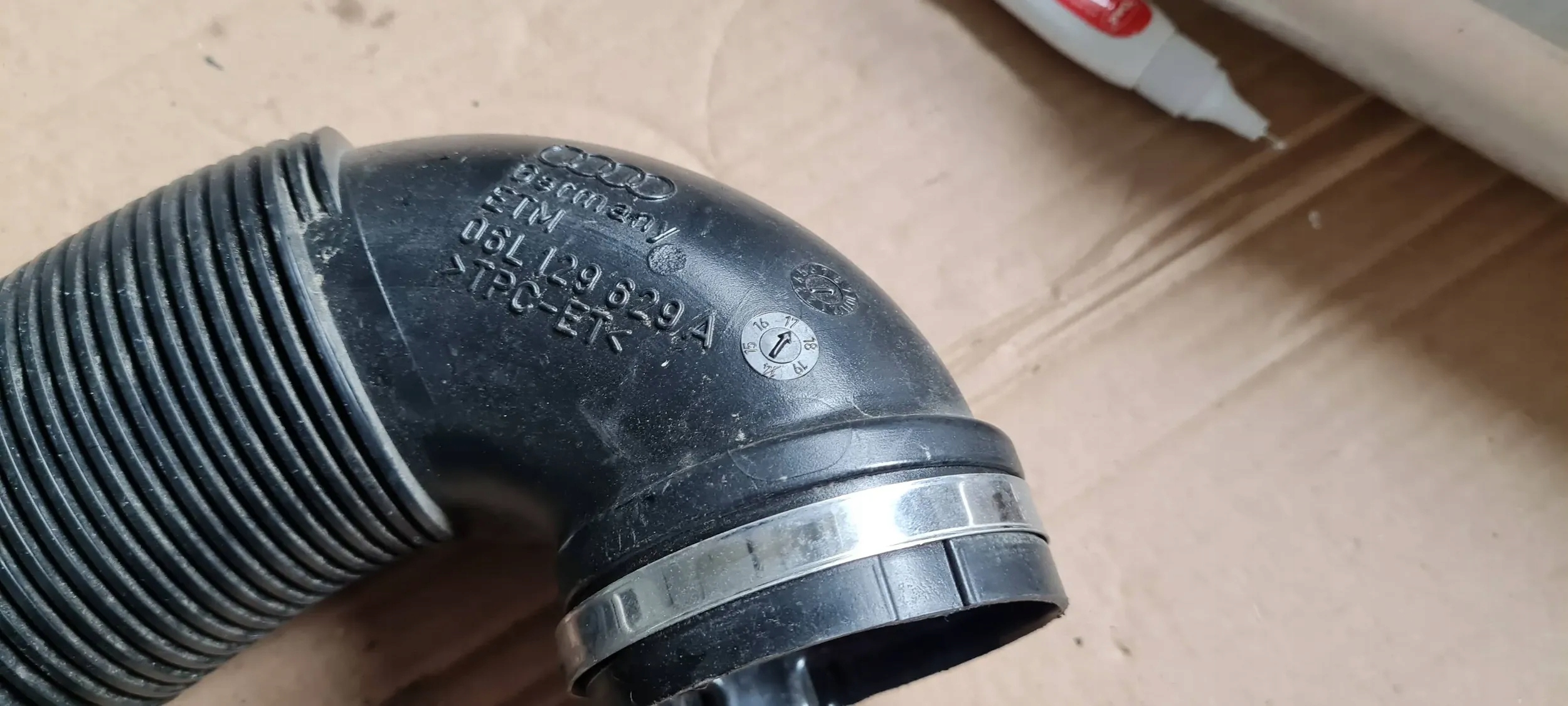 A5 8W wiring pipe air 2.0 TFSI 06L129629A A4 B9 8W