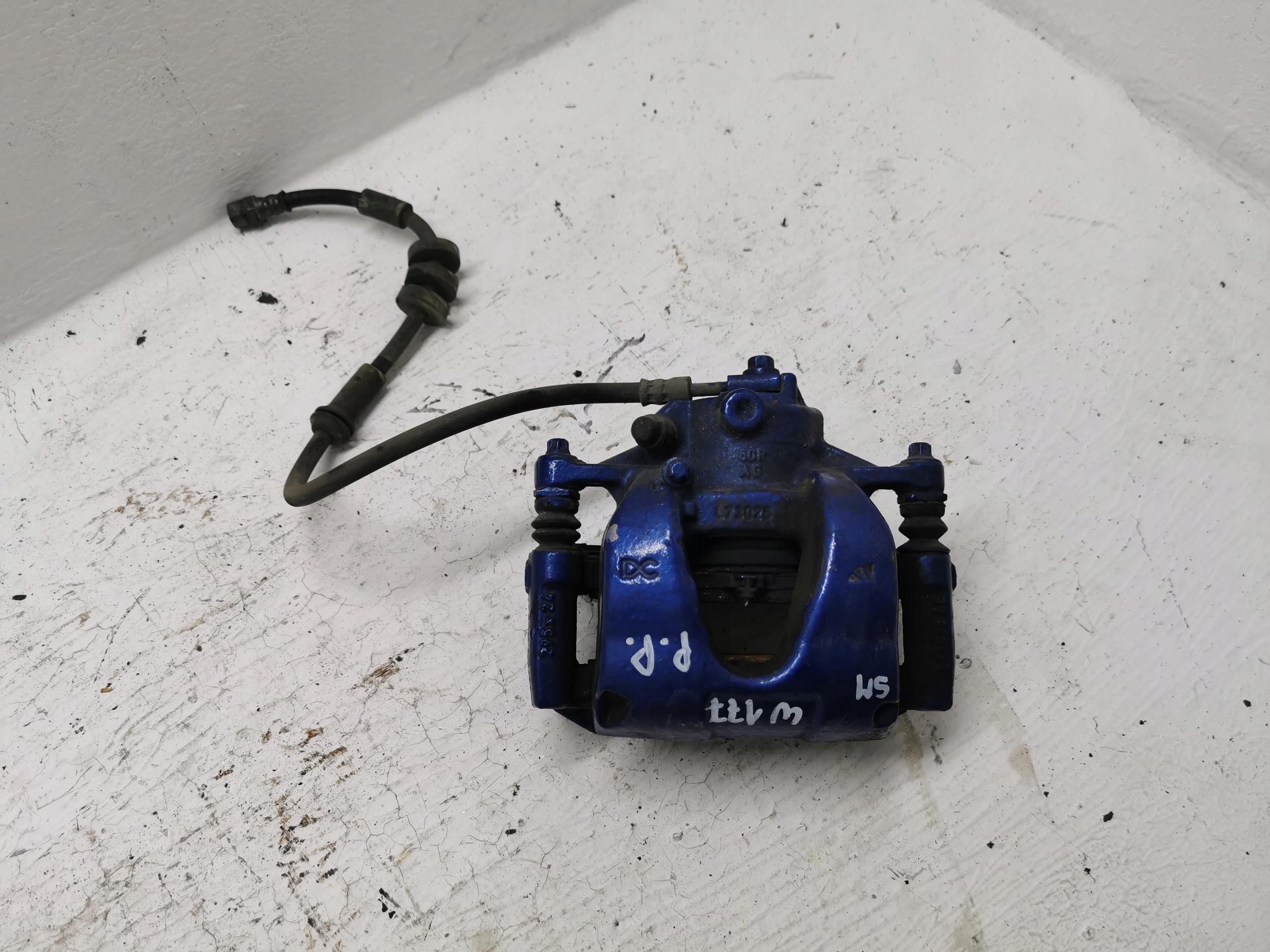 caliper brake right front MERCEDES A-KLASA W177