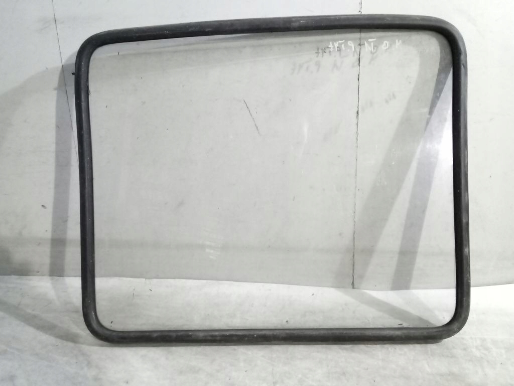 Mercedes T1 Kaczka window right rear part rear