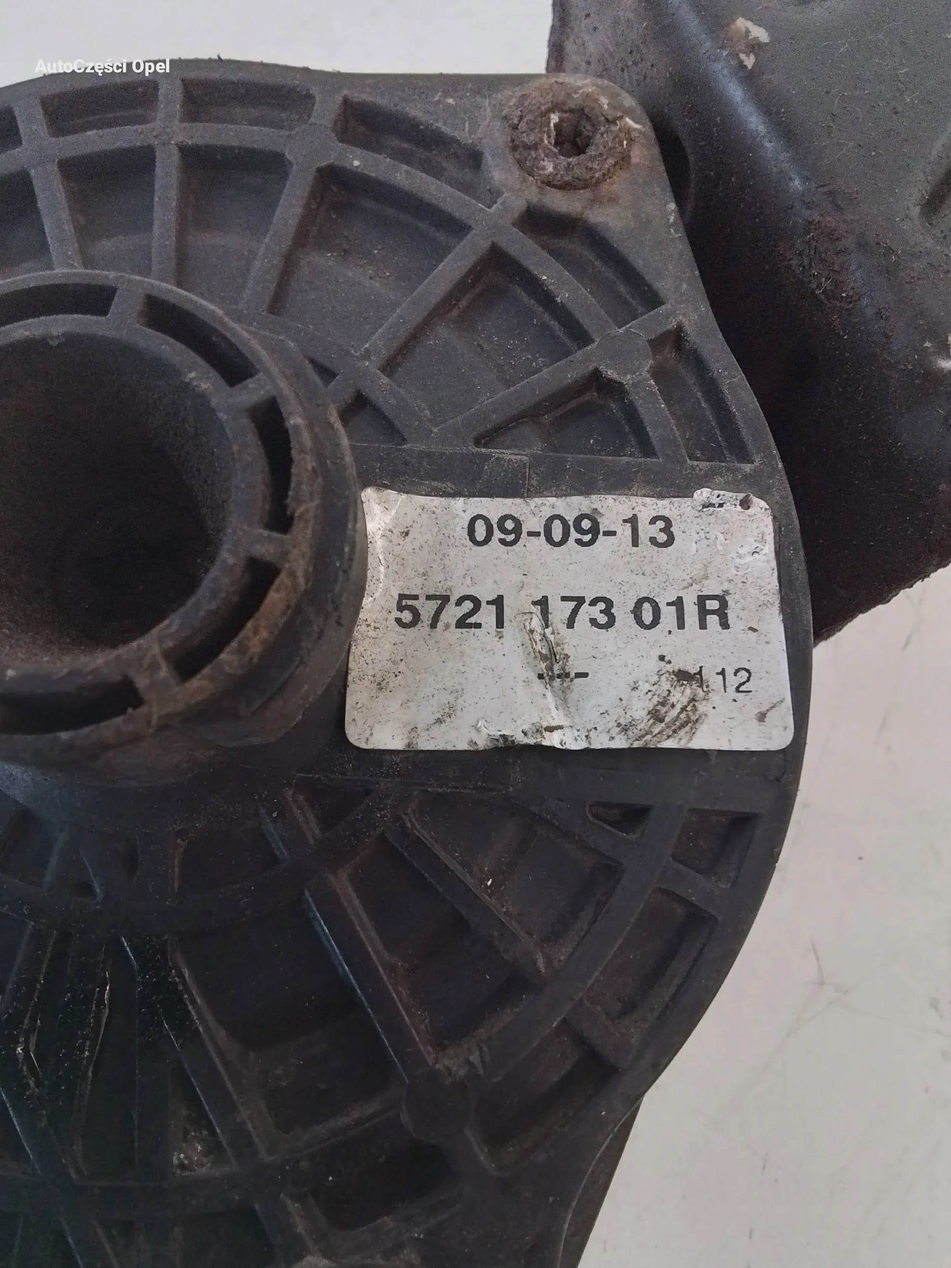 Opel Movano B MASTER III UCHWYT MOCOWANIE WINDA KOŁA ZAPASOWEGO 572117301R Numer katalogowy oryginału 090913