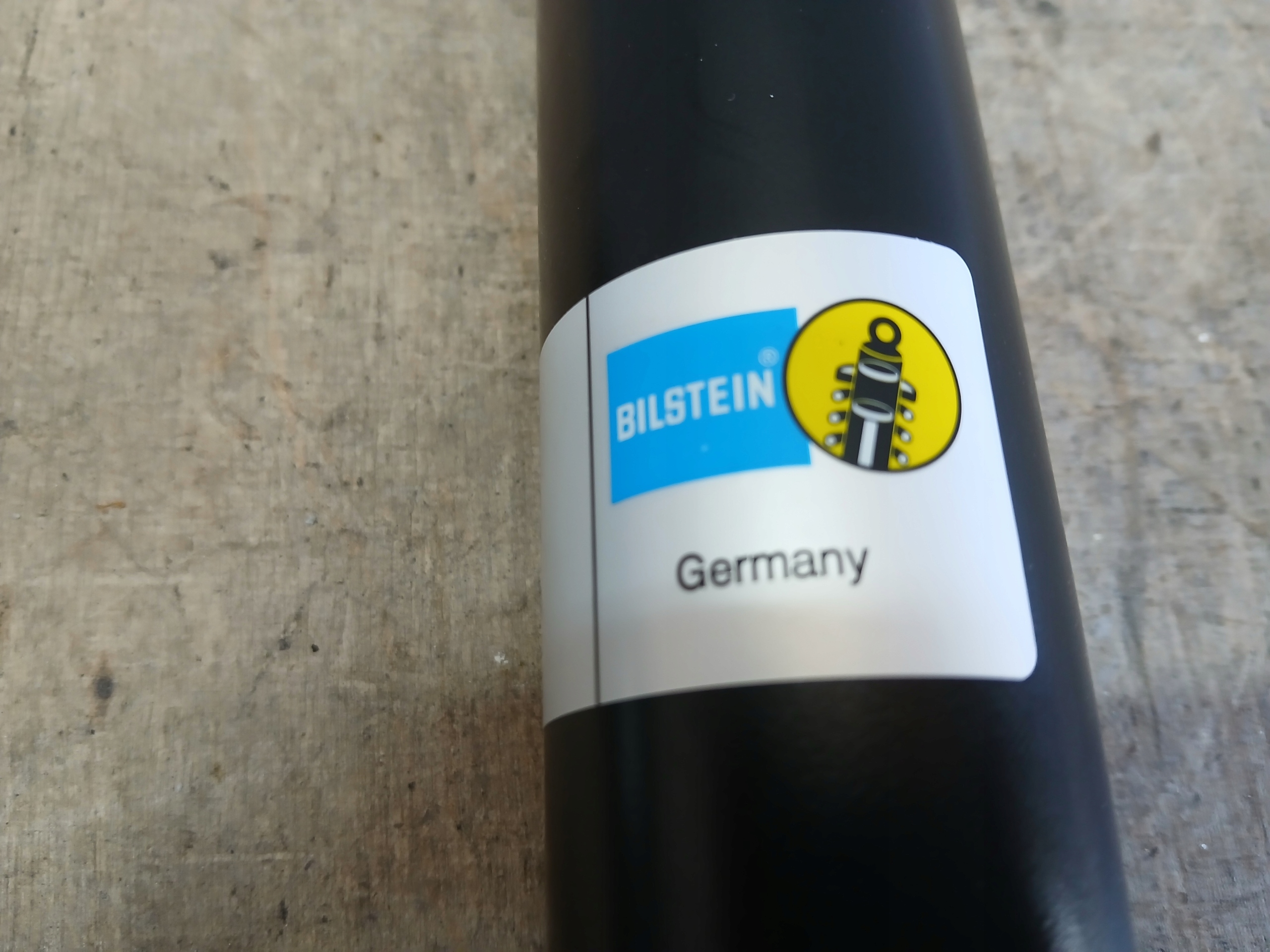 shock absorber front right left FIAT FULLBACK new 19-319193