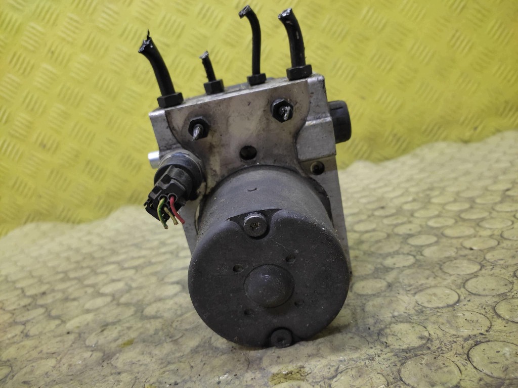 AUDI A4 B5 pumpa ABS 0265225124