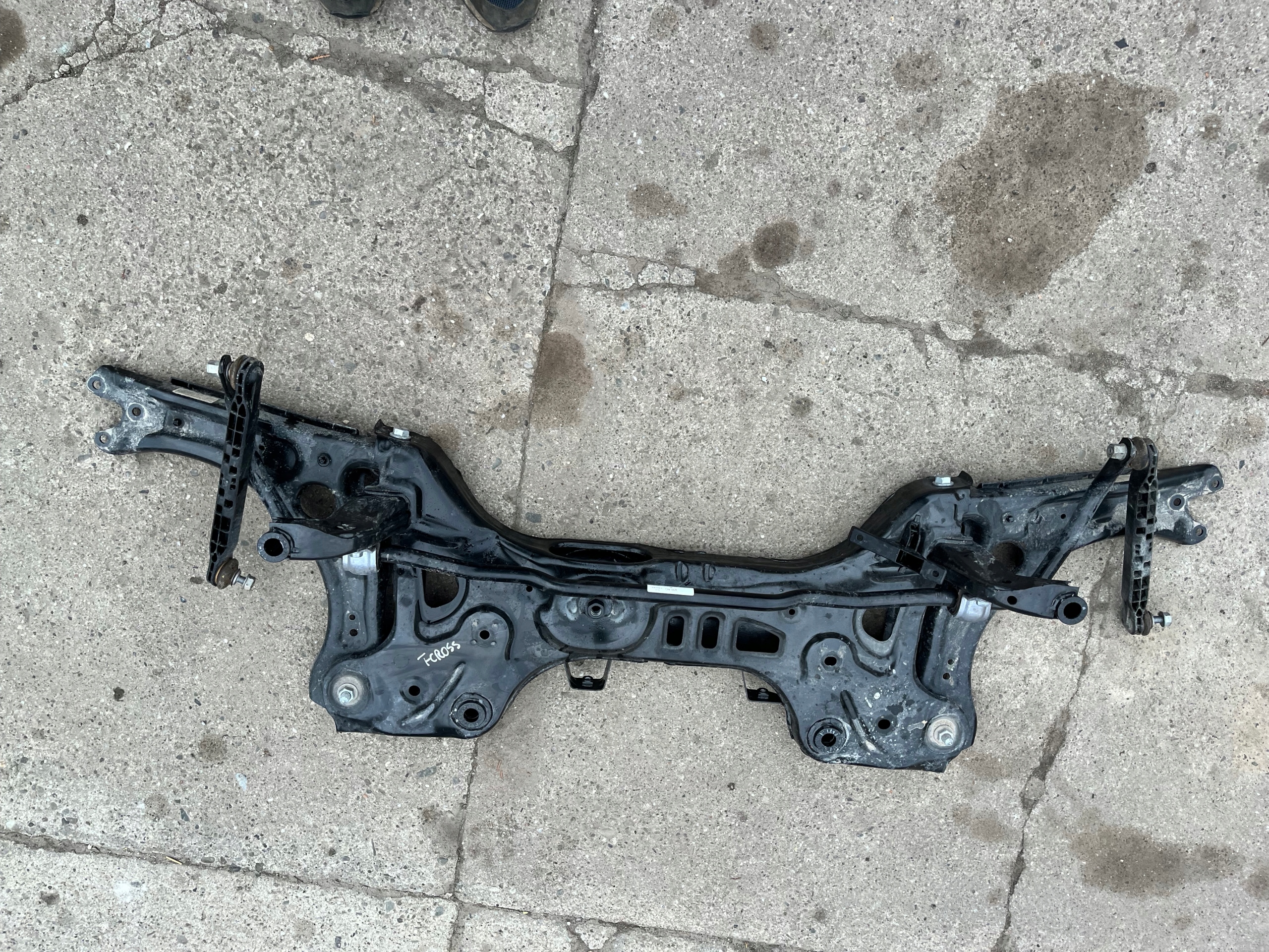 VW T-CROSS LIFT 2GM 1.0 TSI SANKI KOŁYSKA PRZÓD