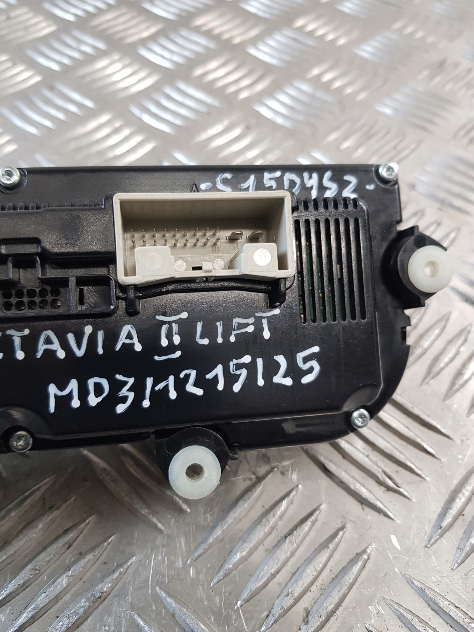 PANEL BOCCHETTE 3T0907044BS SKODA OCTAVIA II LIFT 13R