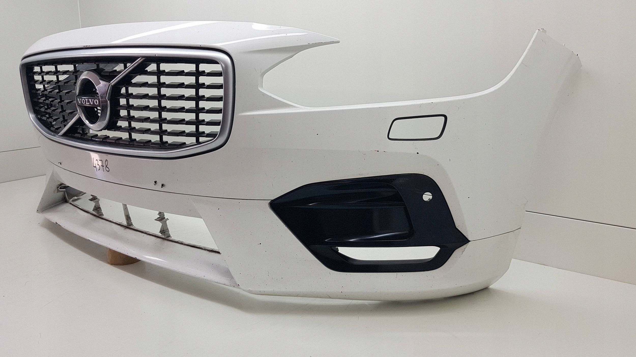 VOLVO V90 S90 R-design 2016 - bumper front 31383226
