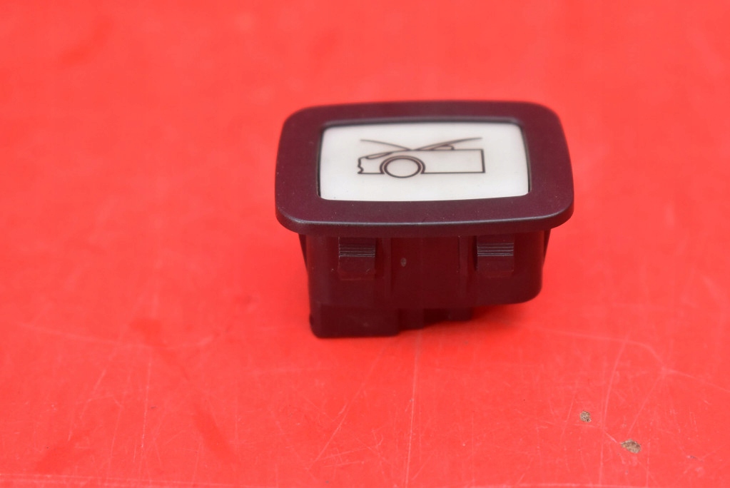 switch button of the opening bonnet front 1107722-00-D TESLA MODEL 3 17-21