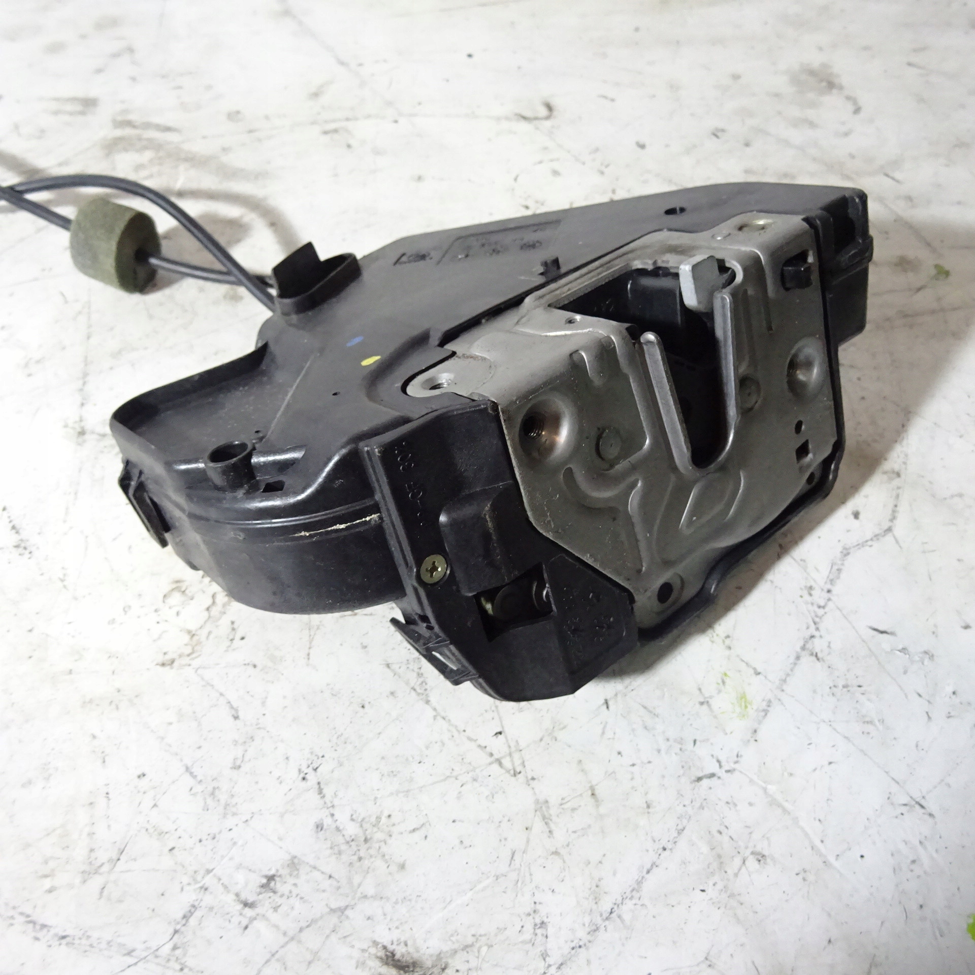 MERCEDES CLS C219 lock door rear part right