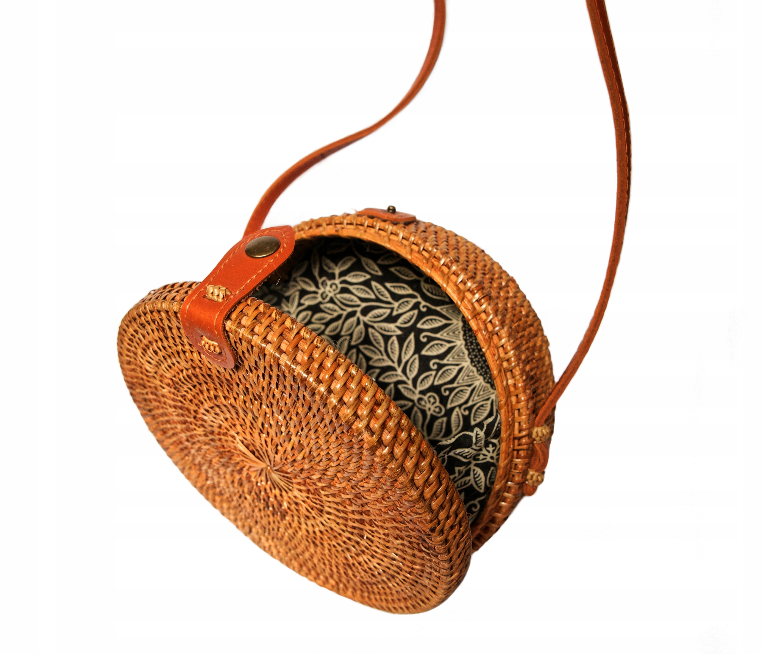 Torebka Rattanowa ATE okrągła BALI BALI naturalna natural Model Ate