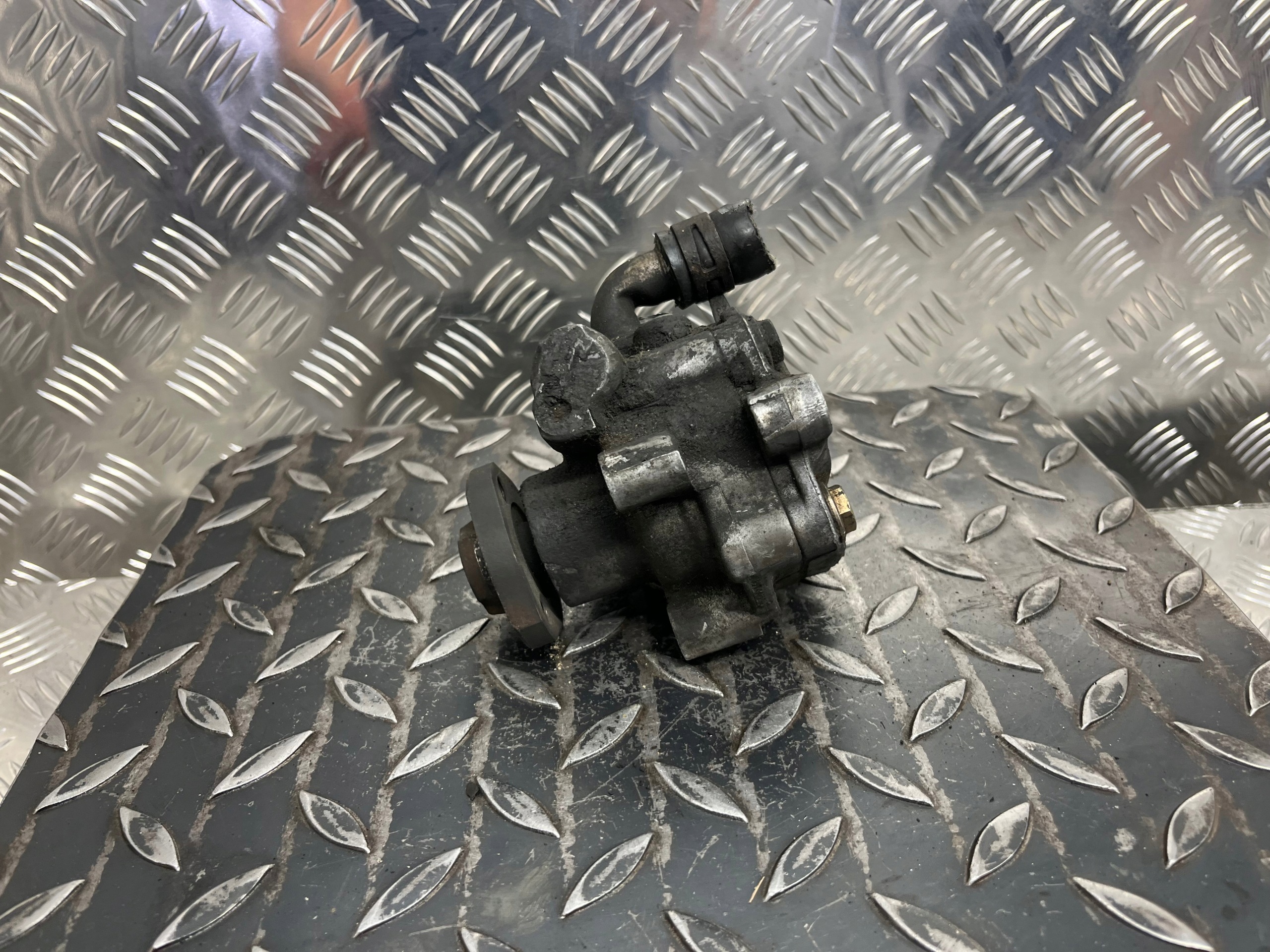 servo pump VOLKSWAGEN GOLF 4 1J0422154AES
