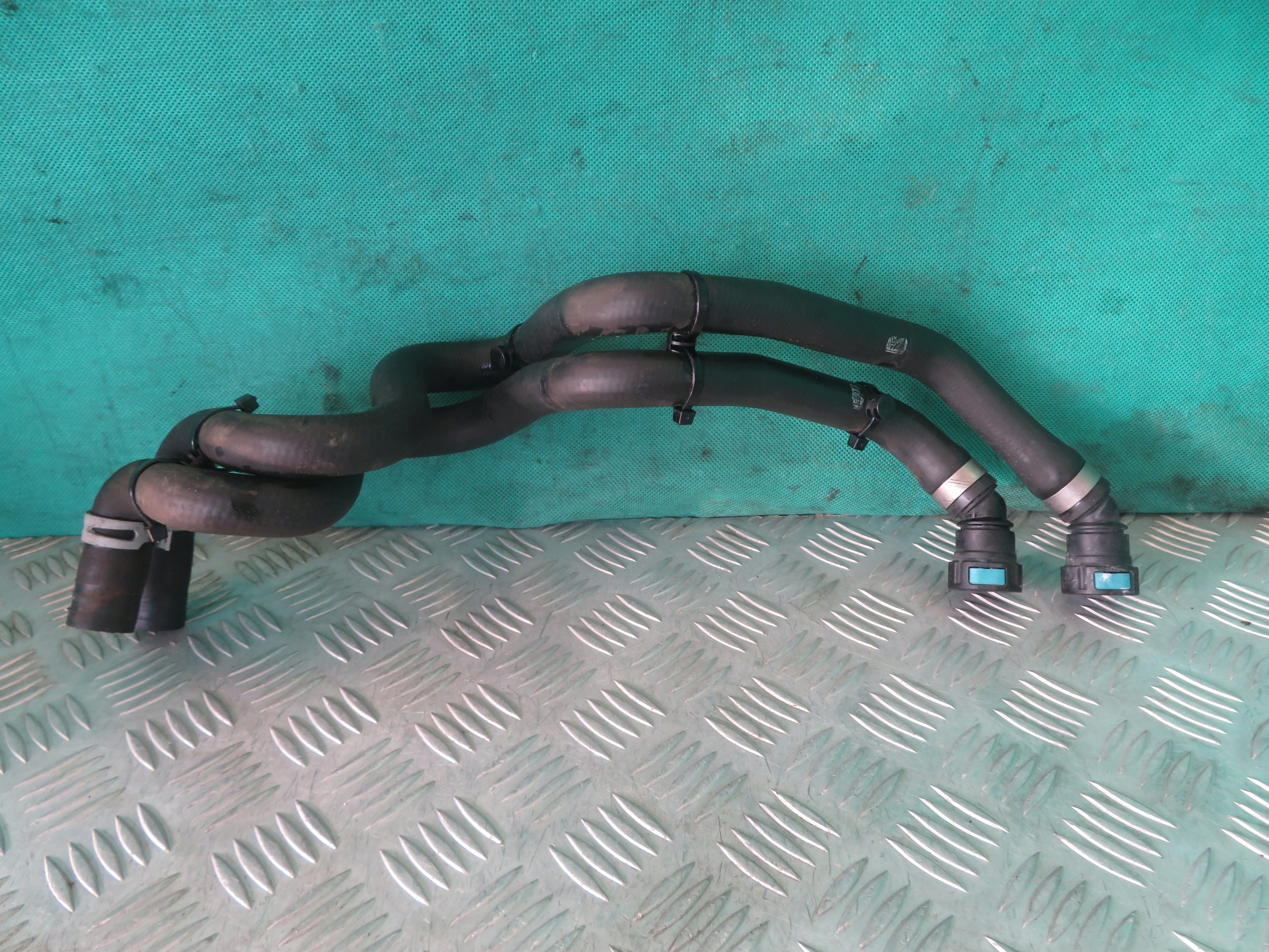 hadice hadice vody SCANIA G410 CNG 2429457