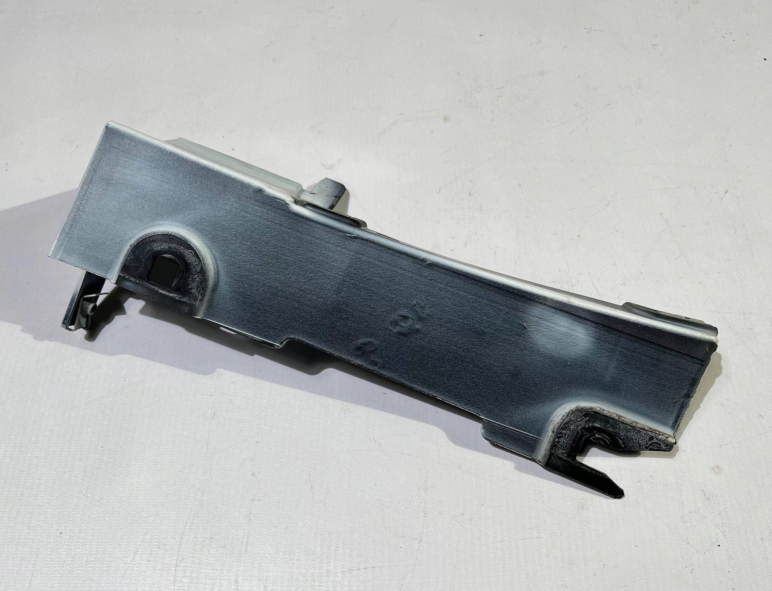 Support Support plaque Console Pare choc Avant Droite Jaguar F-Type X152 2013