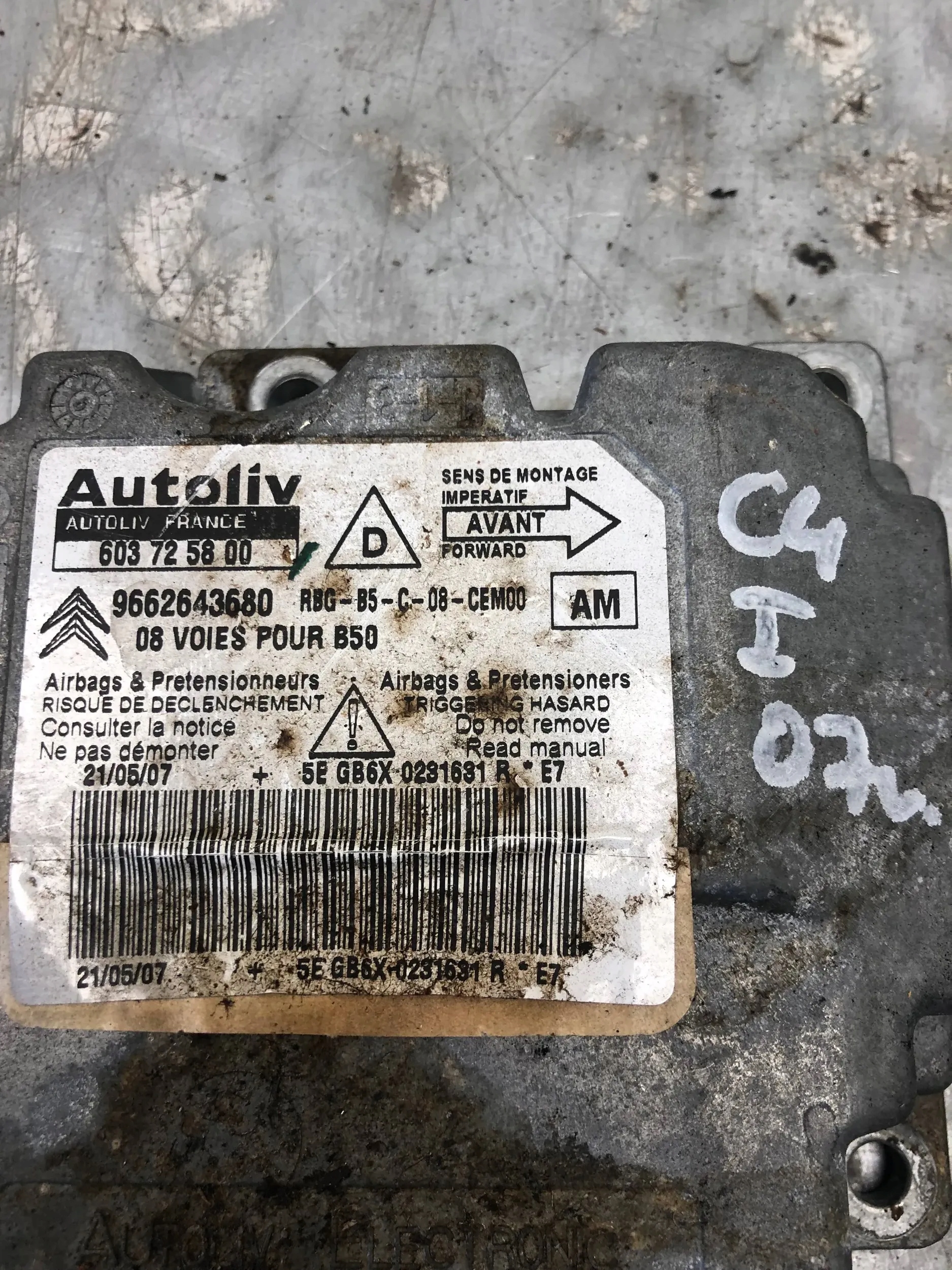 Module SENSOR Airbag CITROEN C4 et 9662643680