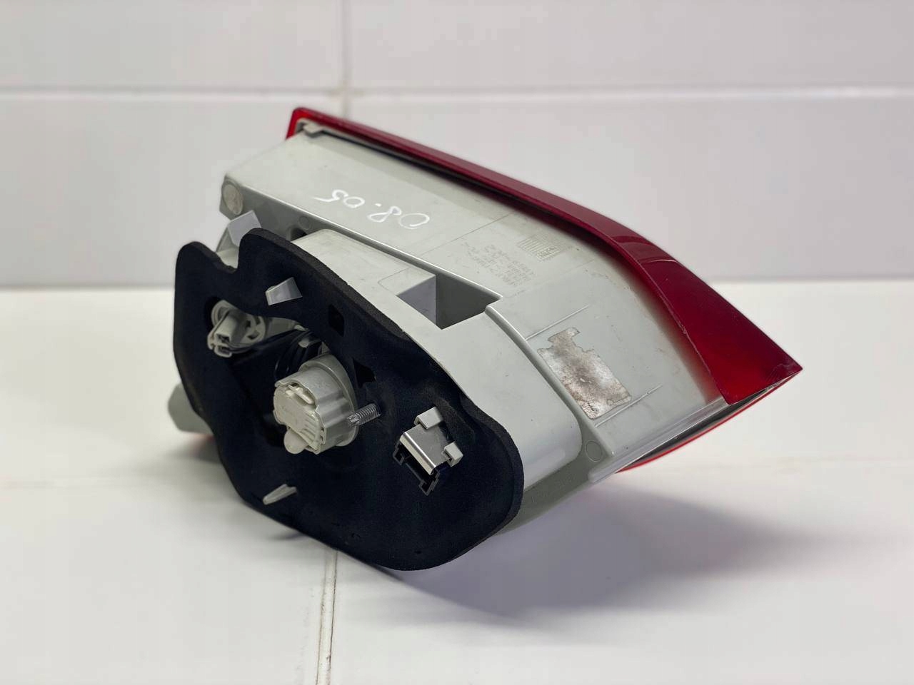 light rear to the bonnet left side Peugeot 308 2 2016