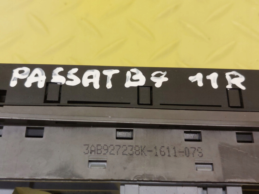 VW PASSAT B7 switch PDC ESP 3AB927238K