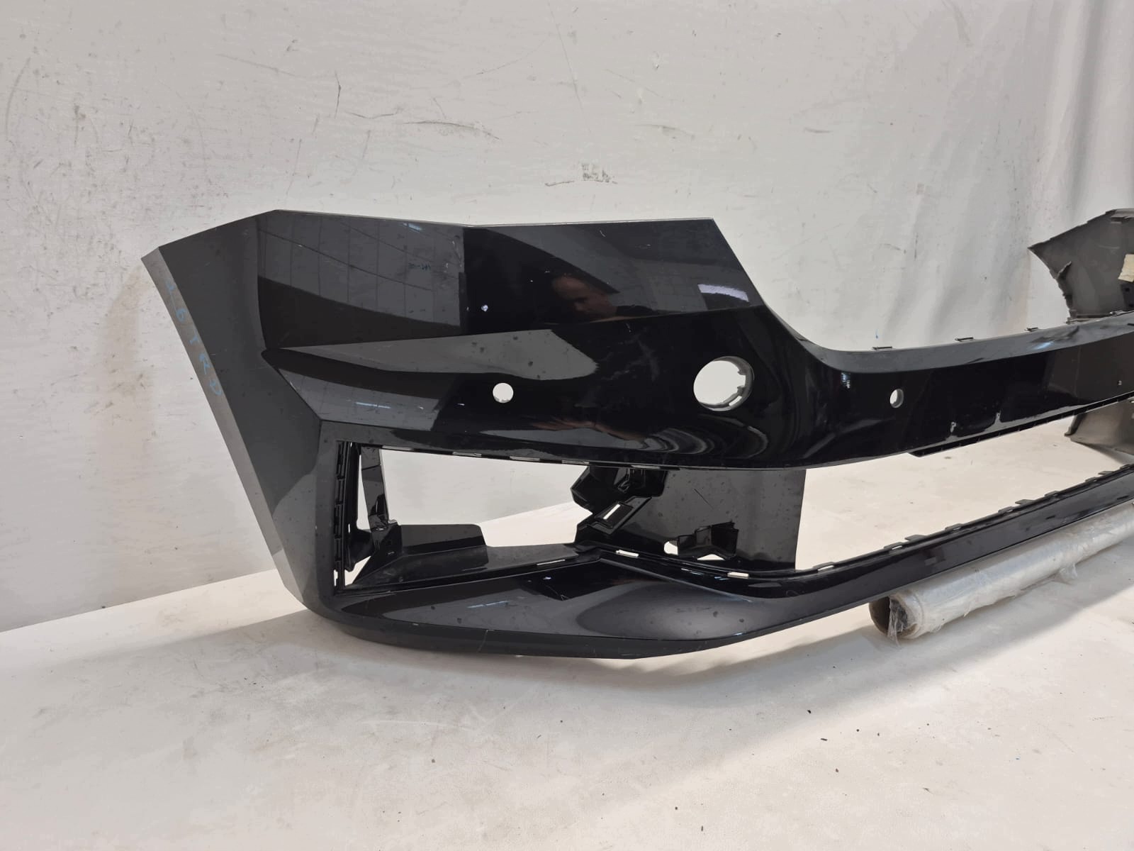SKODA FABIA IV 4 21-> bumper front front PDC