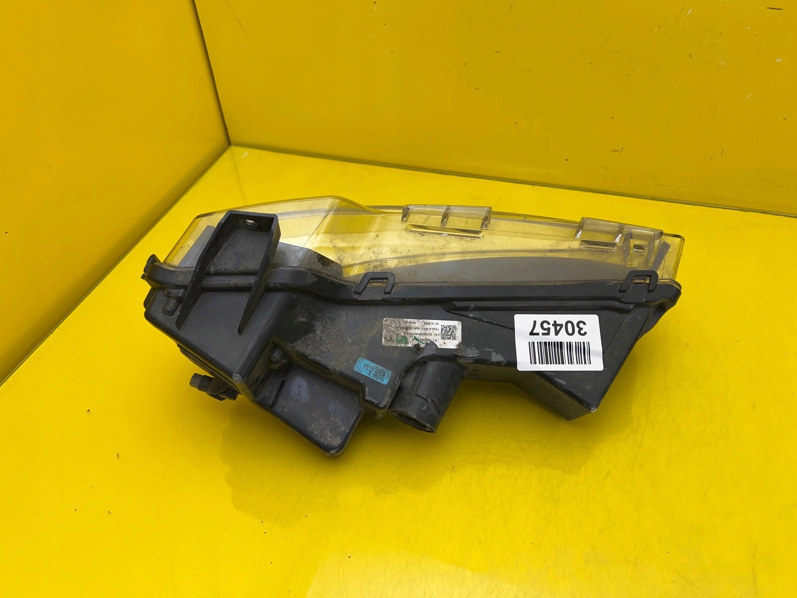 light fog light left Tesla 3 Y 17+ Led DRL 1624797-00-A