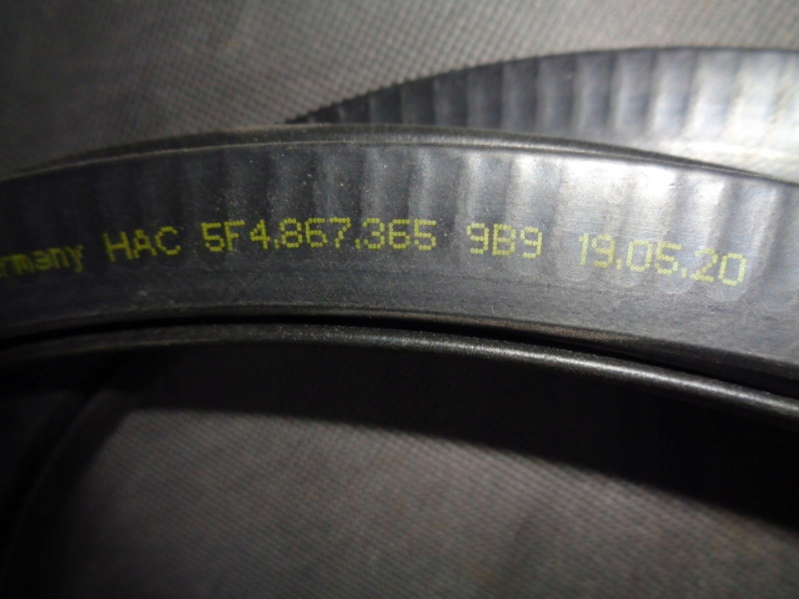 5F4867365 - SEAT LEON III ПРОКЛАДКА ДВЕРИ ПРАВАЯ ПЕРЕДНЯЯ ПЕРЕДНЯЯ