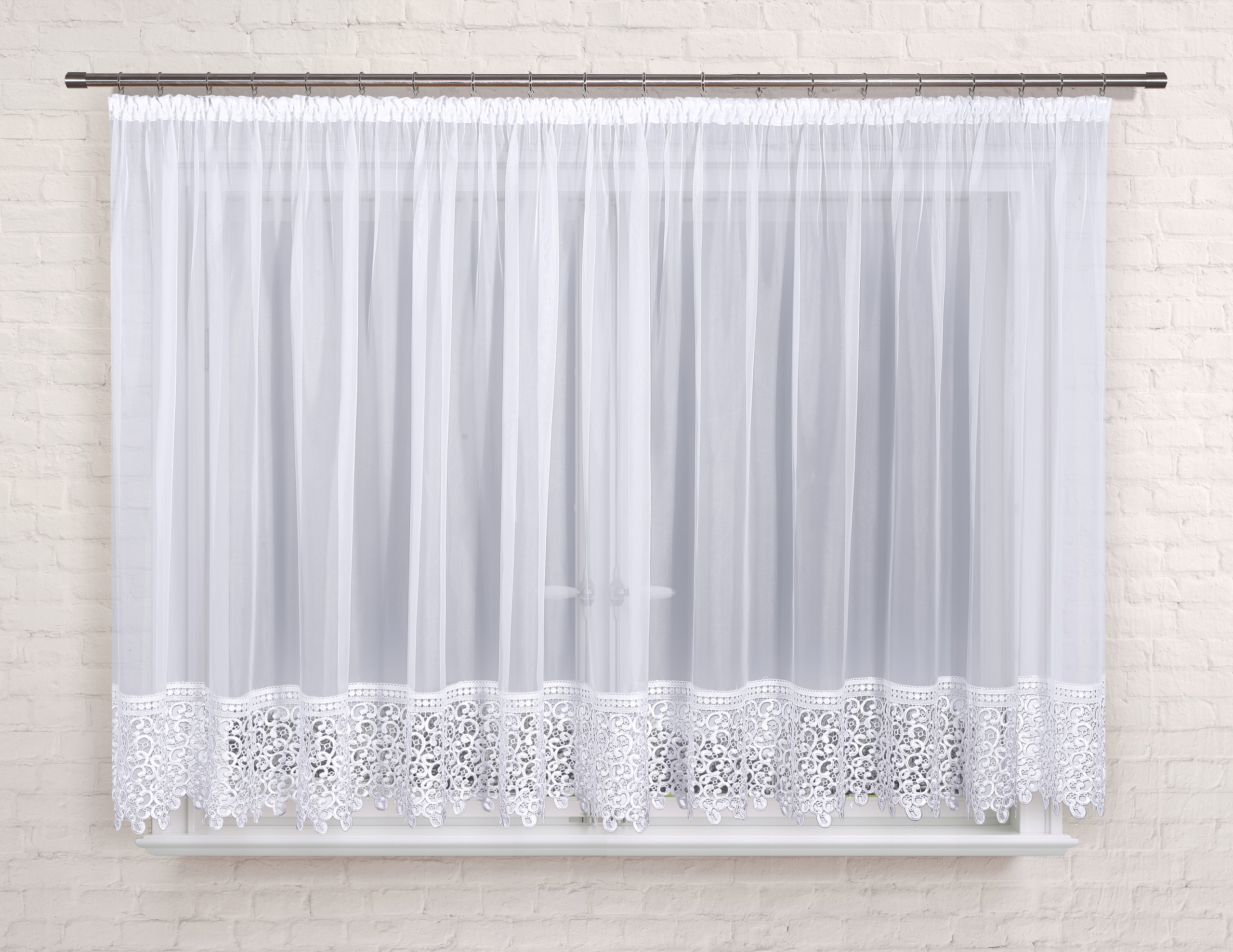 

Firana gotowa 400x180, prosta, woal, gipiura 15 cm