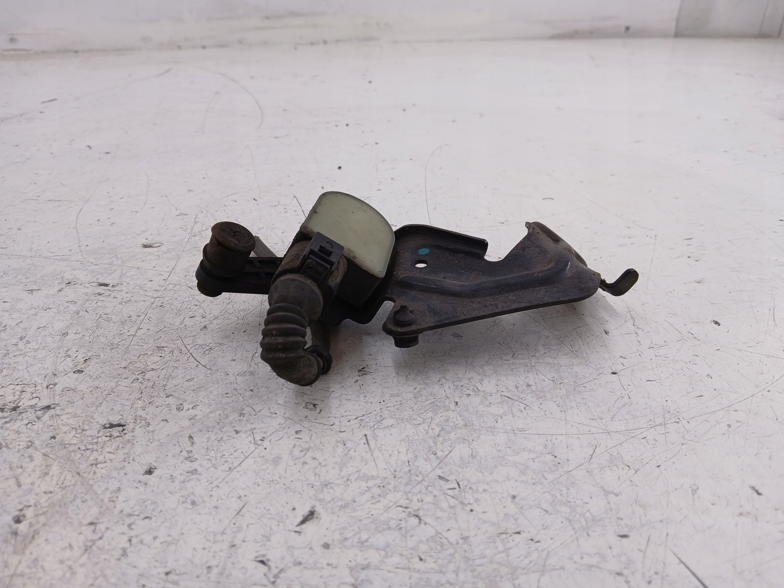 AUDI A6 C6 Sensor POZIOMOWANIA Leuchten 4F0616571K