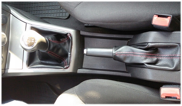 

Mieszek zmiany biegów hamulec Opel Astra III H 3