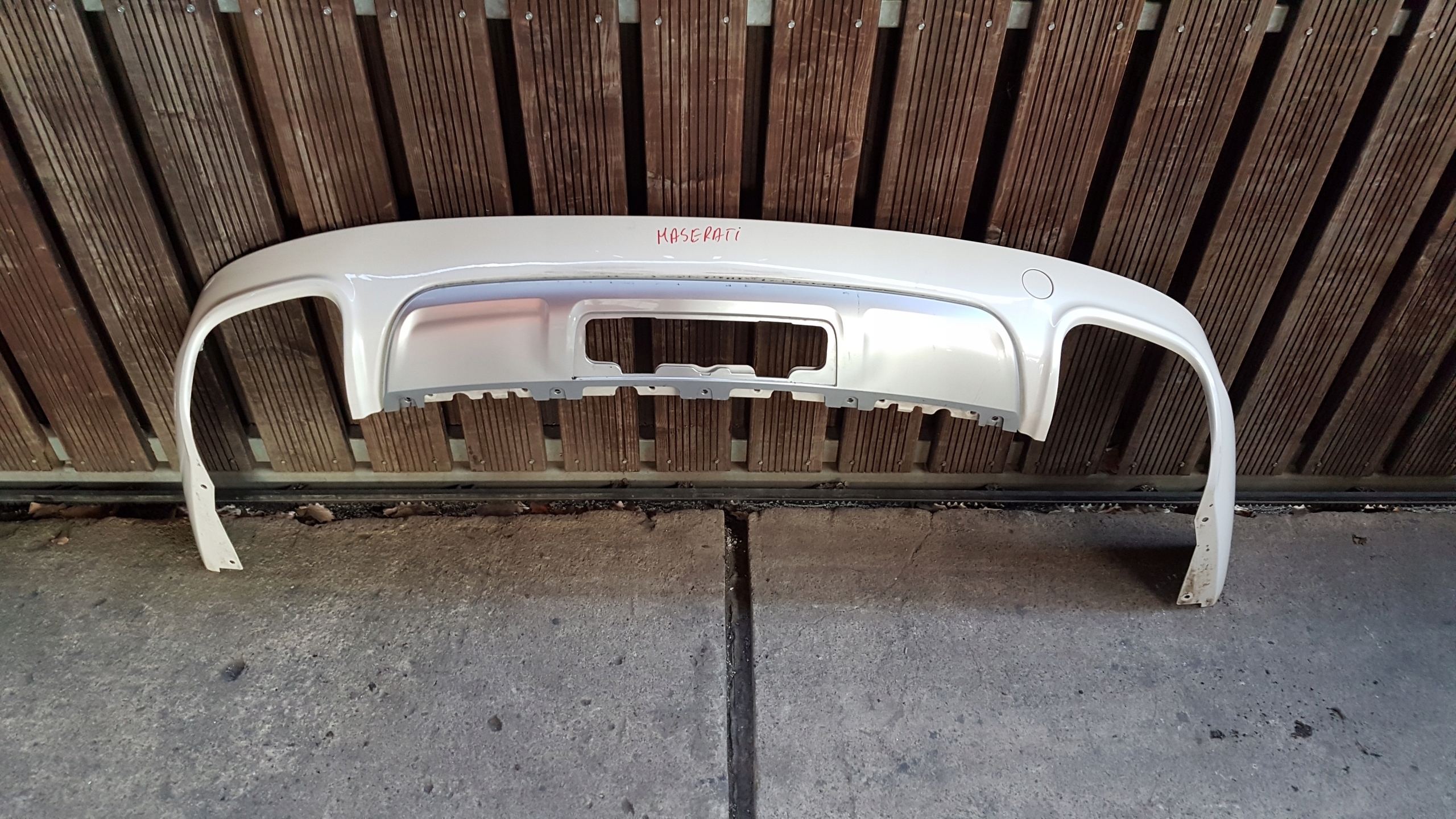 accessori diffusore Paraurti posteriore MASERATI LEVANTE