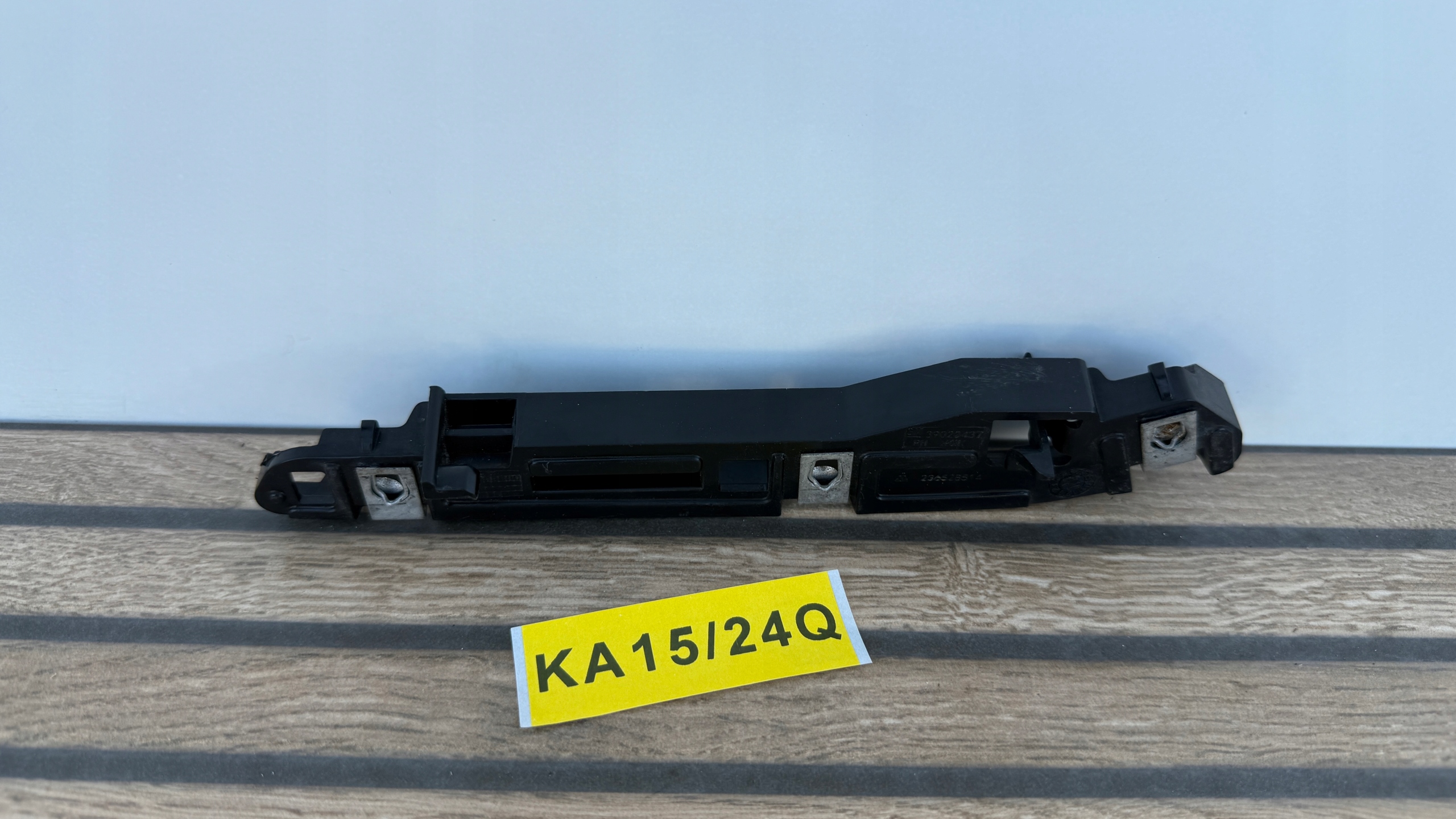 OPEL ASTRA 5 V K bumper bracket right front holder 39020437 KA15/24Q