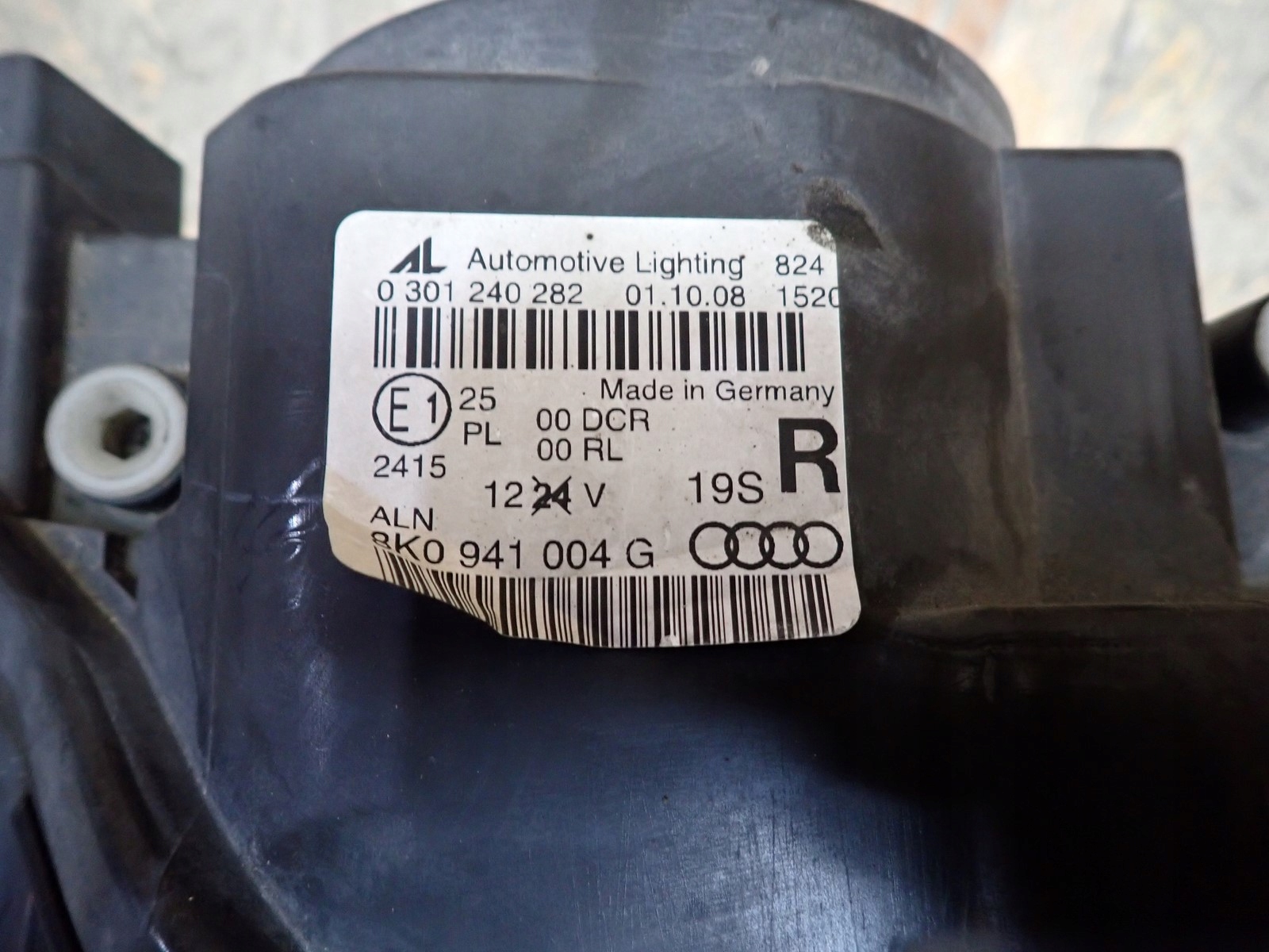 light right REFLEKTOR right BI XENON AUDI A4 8K B8 2007-2011R 8K0941004G