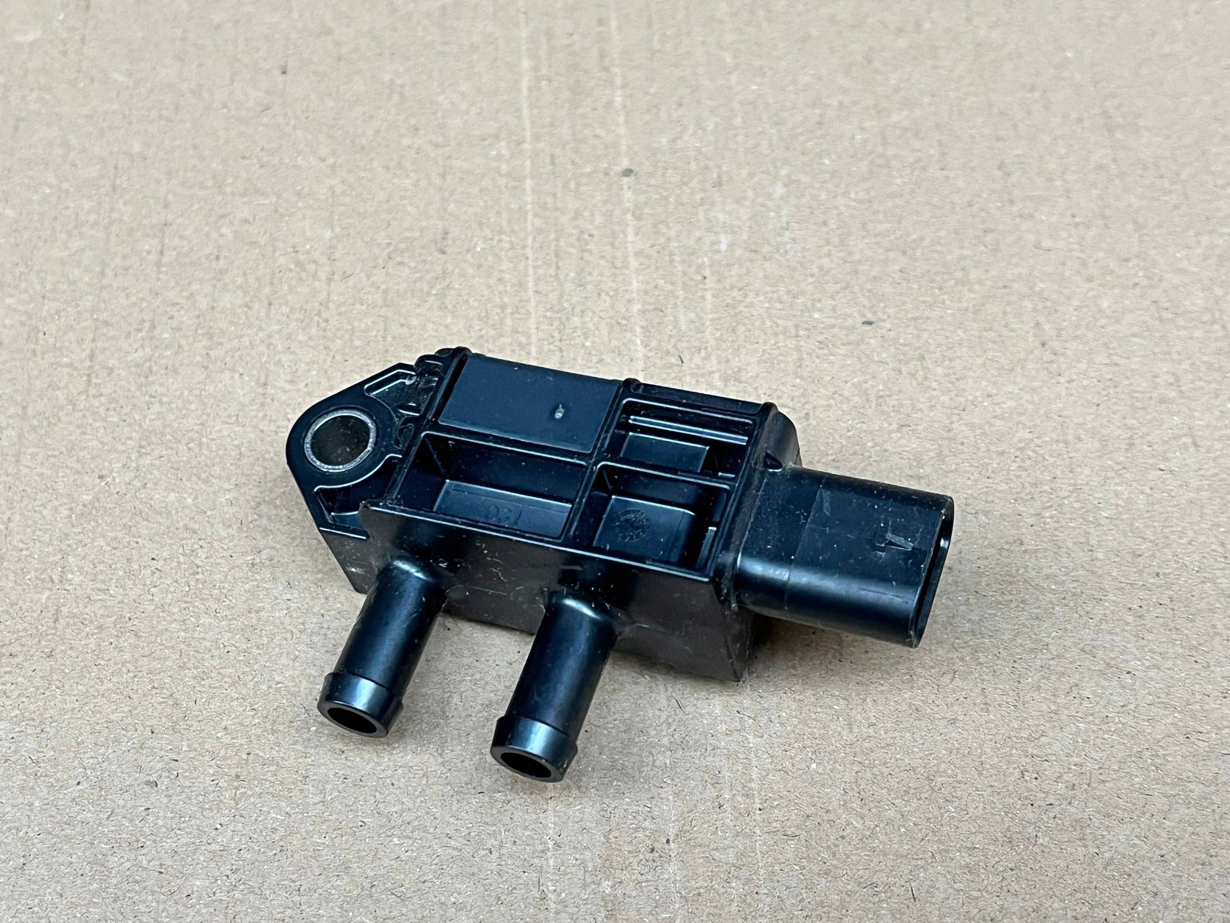 04L906051R Sensor CISN. Gase VW ARTEON 17- !J