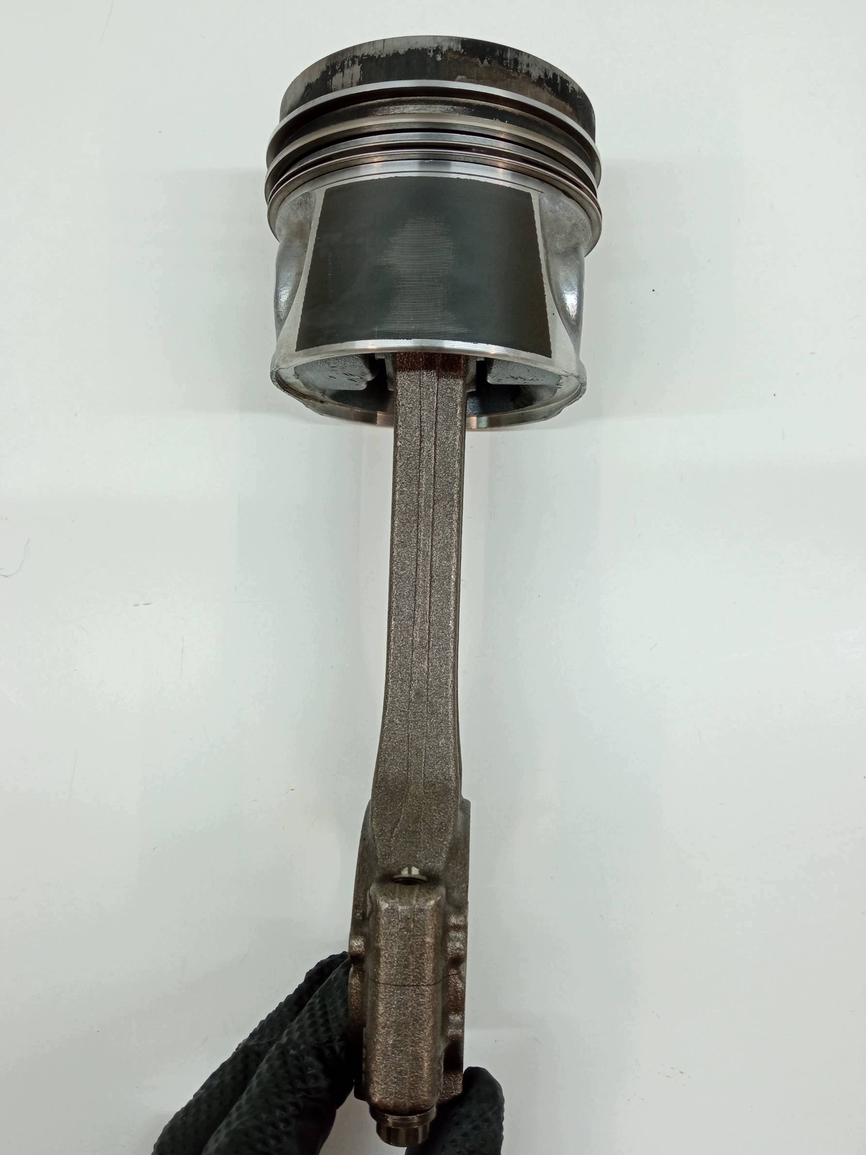 piston connecting rod 79L98 1.6 TDI Skoda Octavia II (2004-2013)