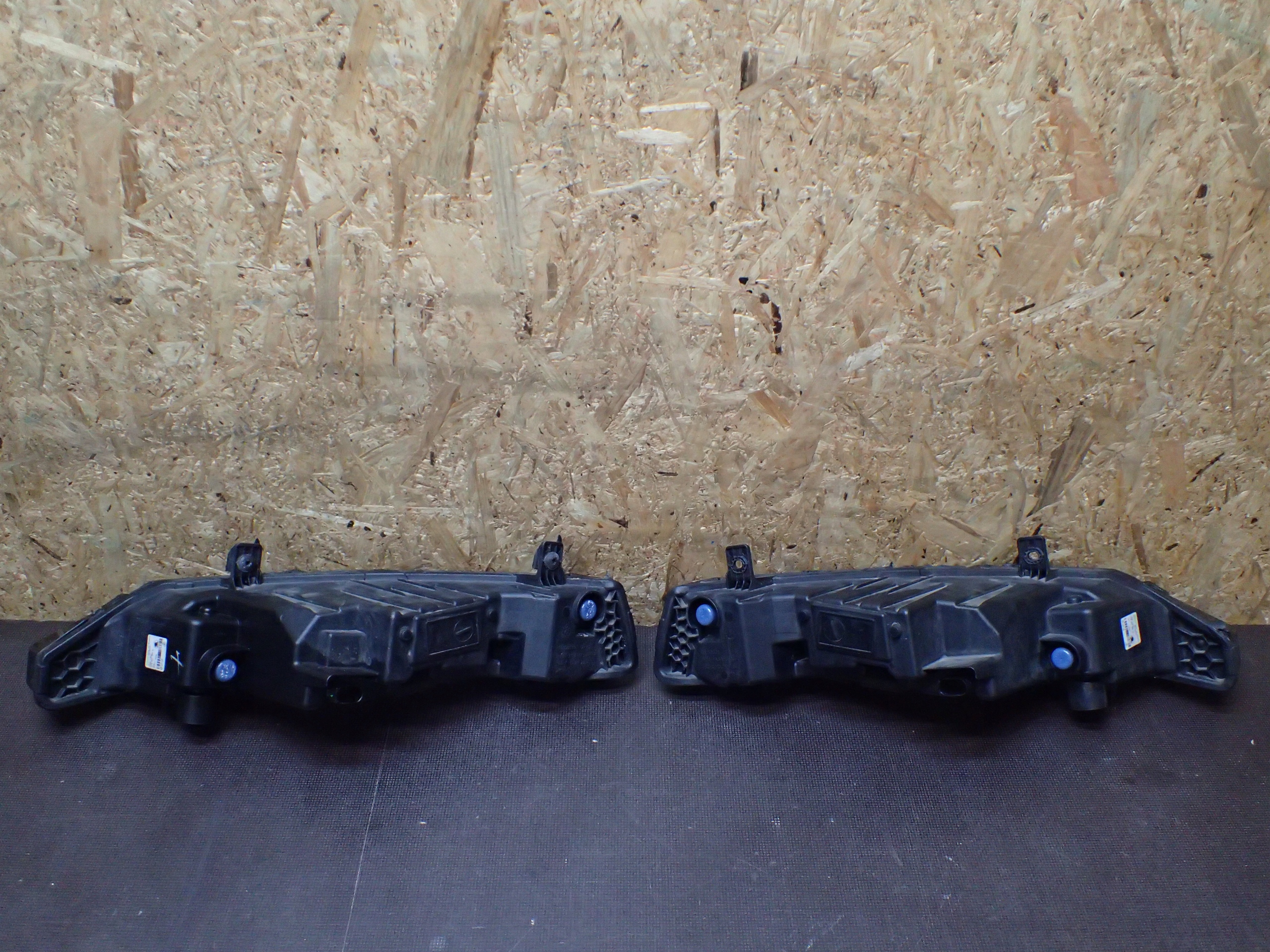 Nebelscheinwerfer Nebelscheinwerfer SKODA SUPERB III 3 LIFT LED