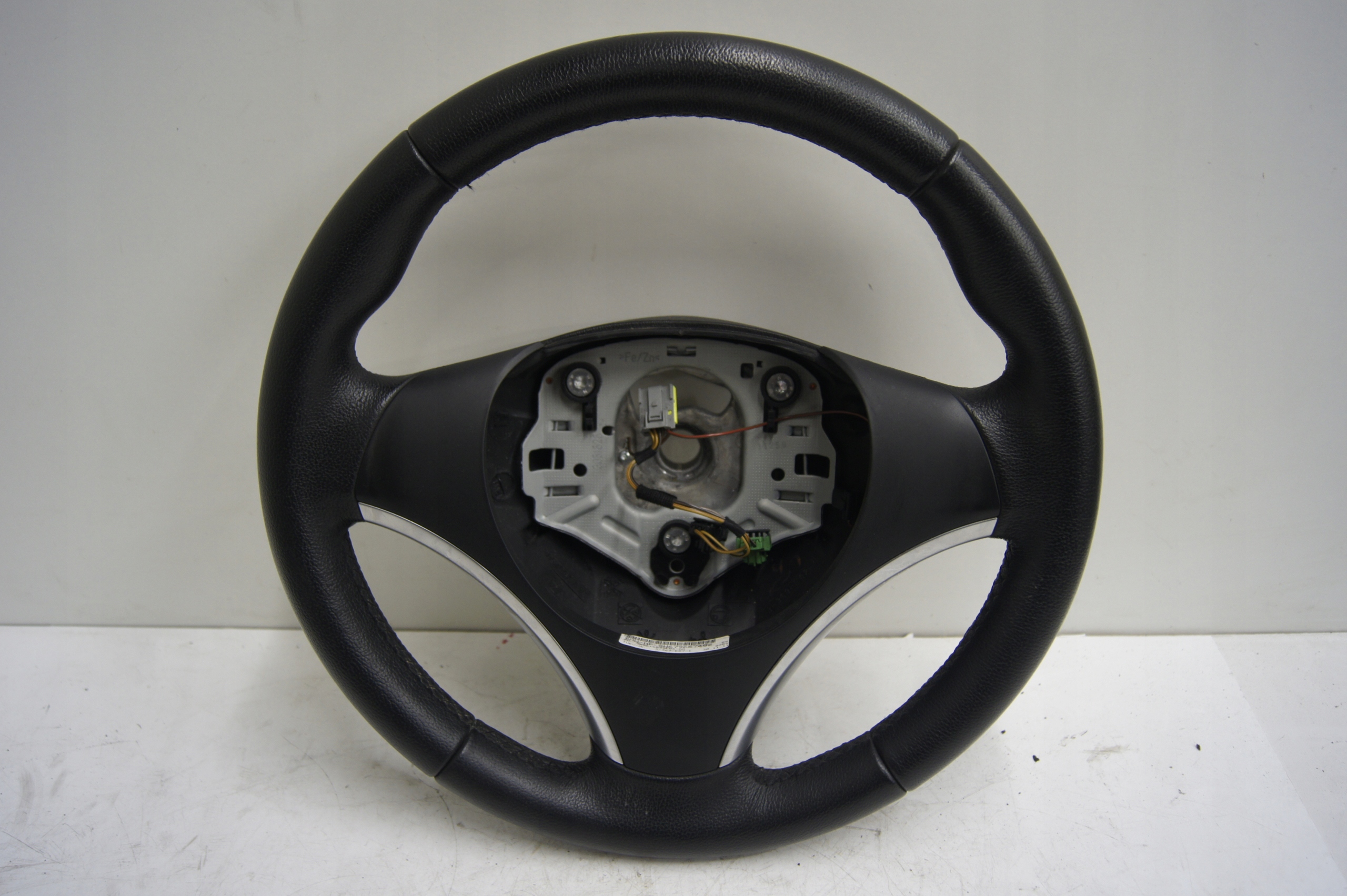 BMW 1 E81 lift рулевое колесо