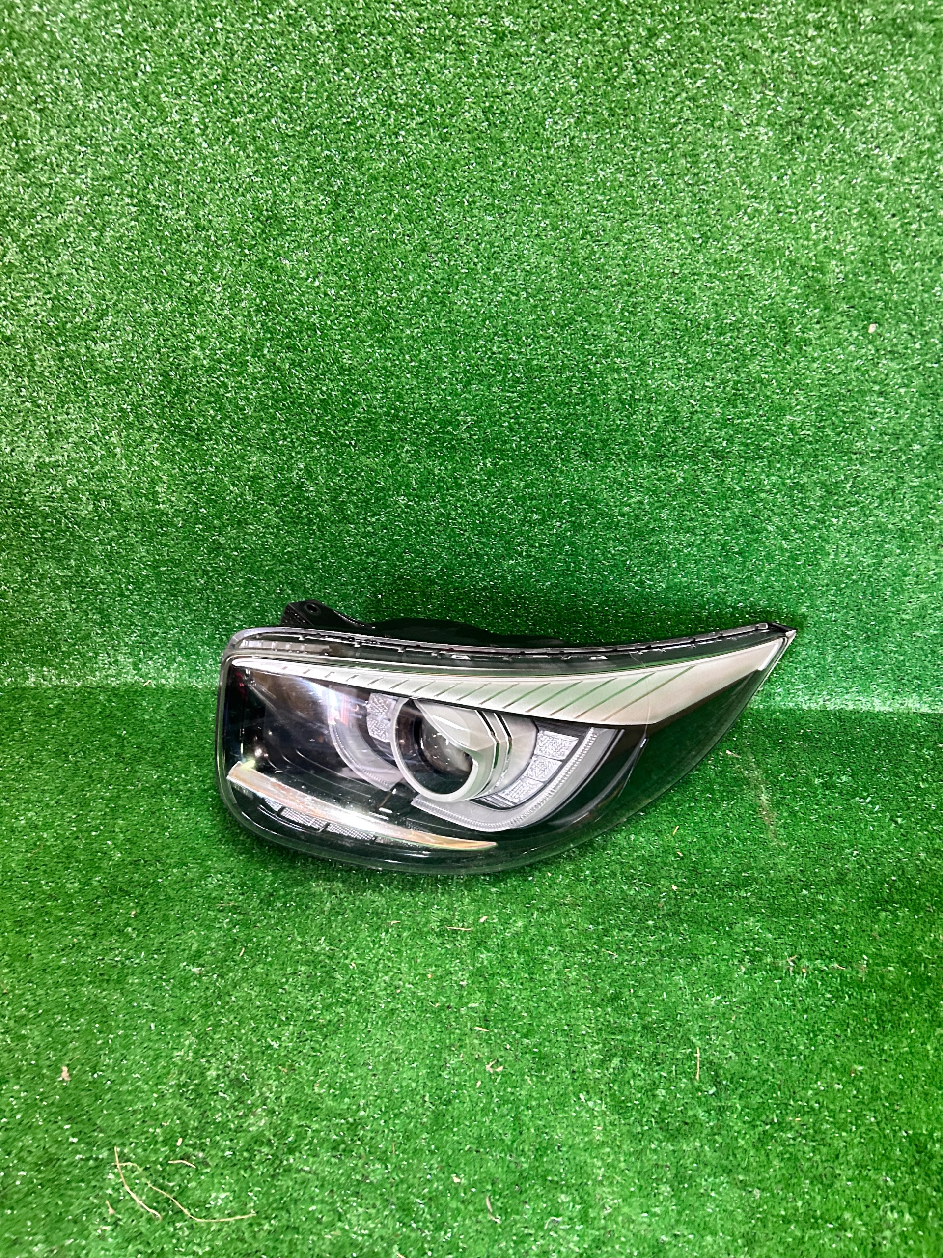 REFLEKTOR left KIA PICANTO III lens LED NR.R
