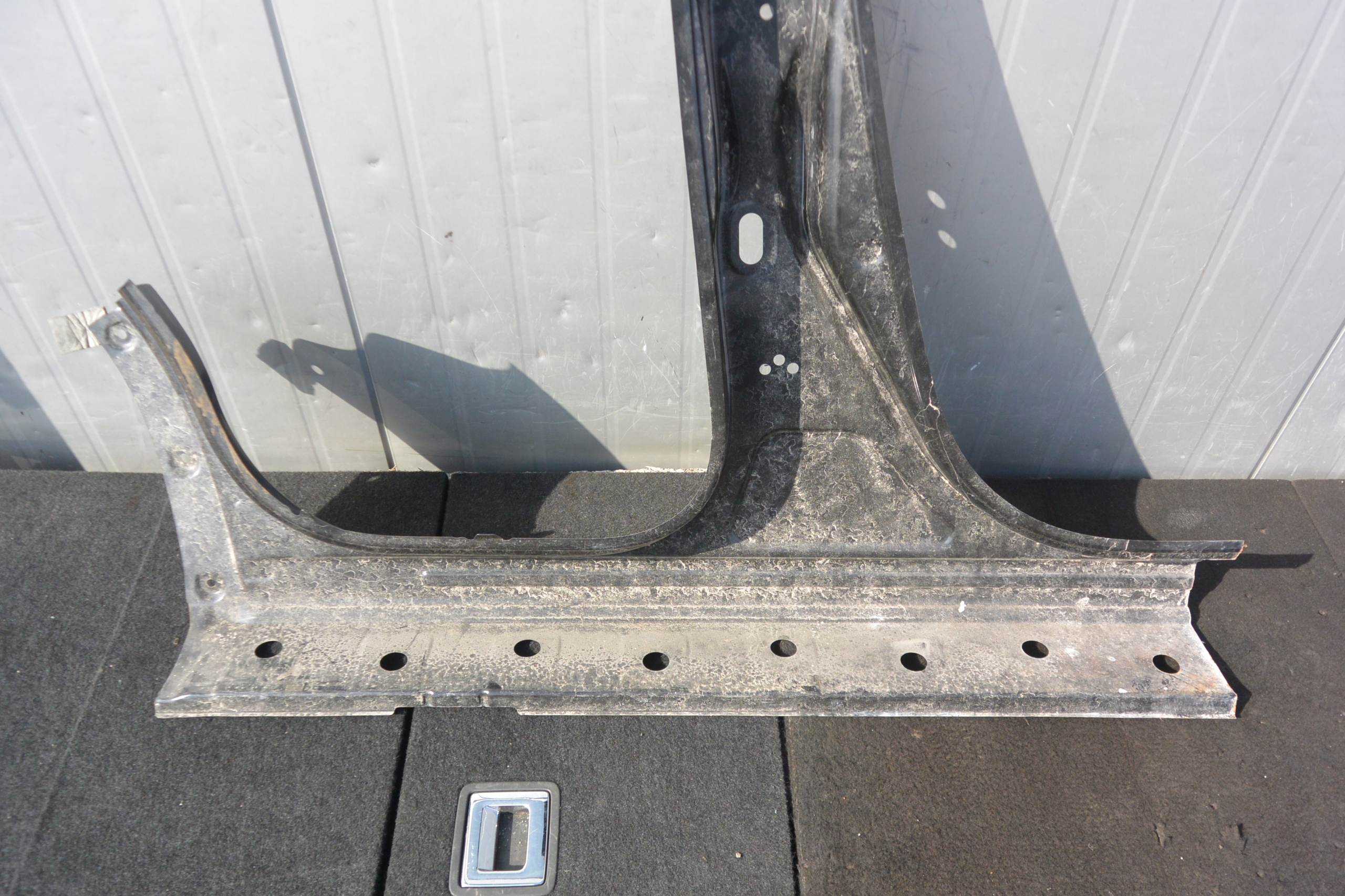MAZDA CX5 and LIFT 12-17 threshold pillar left side original