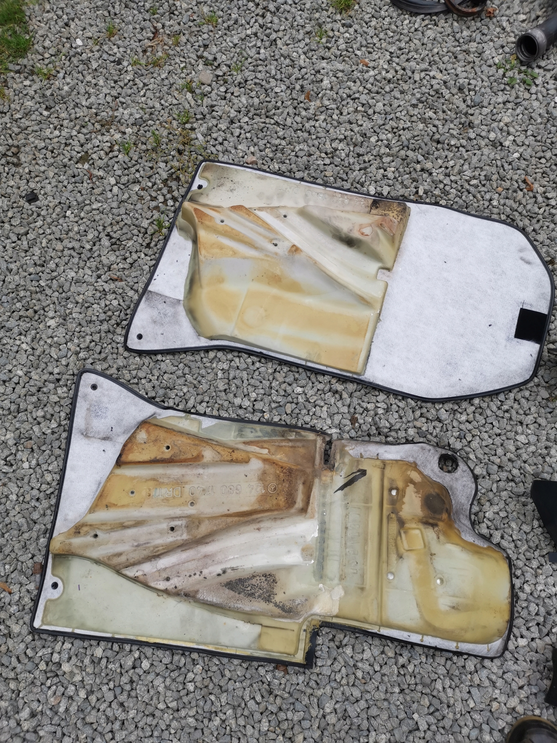 mat carpet upholstery mats MERCEDES W124
