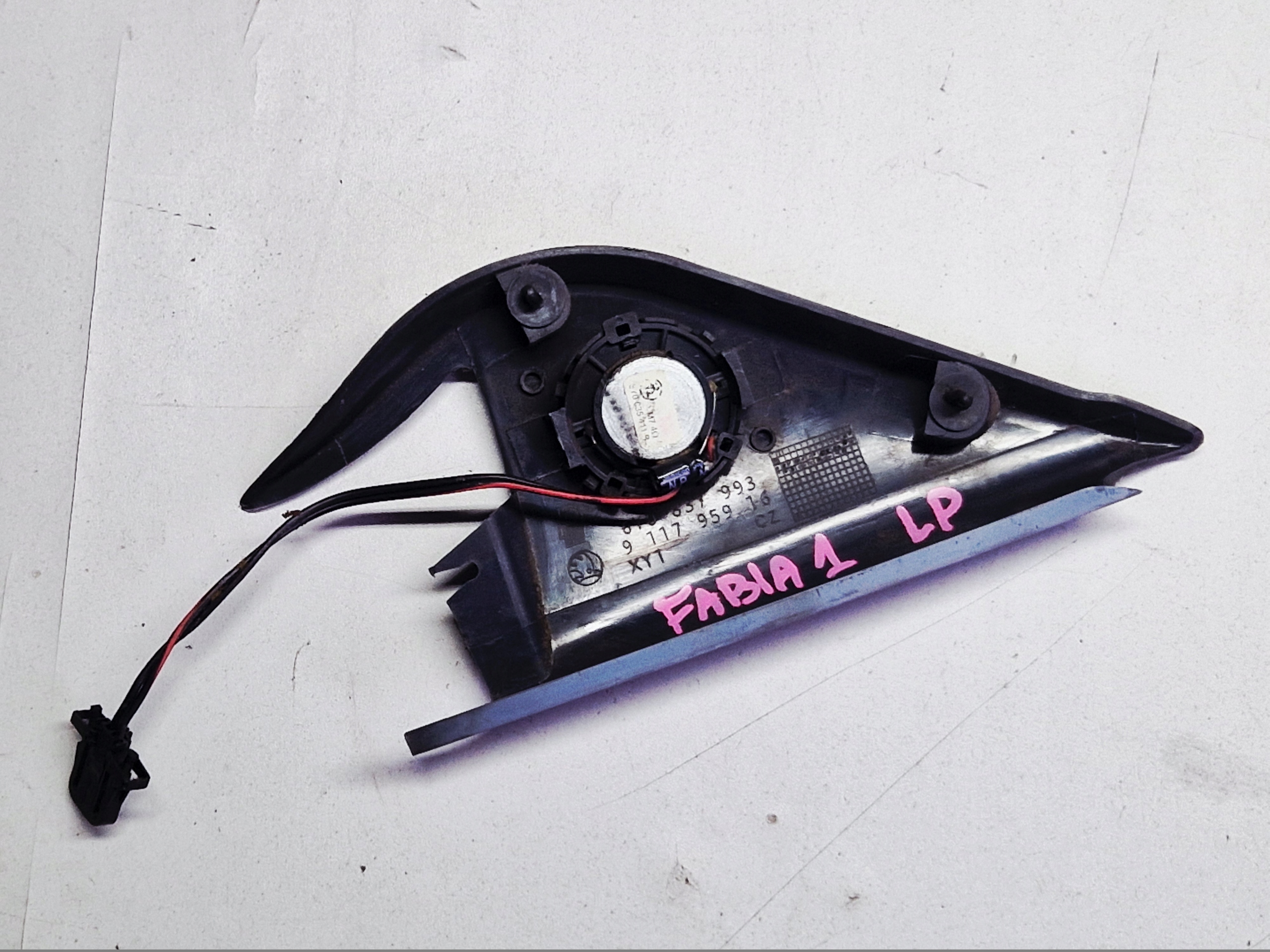 SKODA FABIA 1 cover spoiler mirrors left speaker 6Y0837993