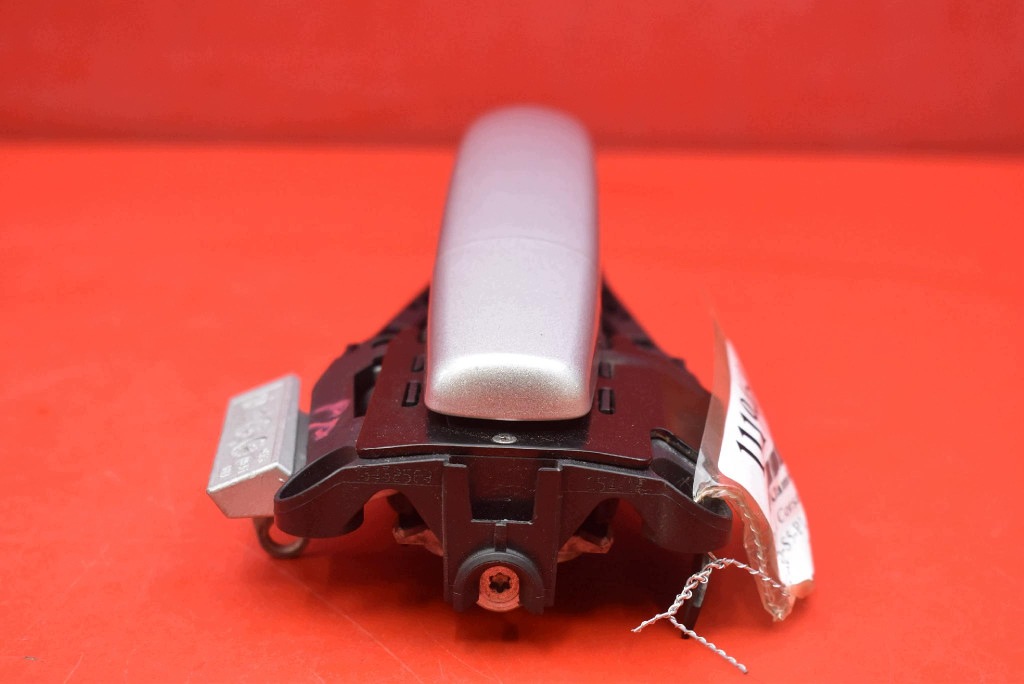 handle right front front Z176 13438569 OPEL CORSA E 14-20