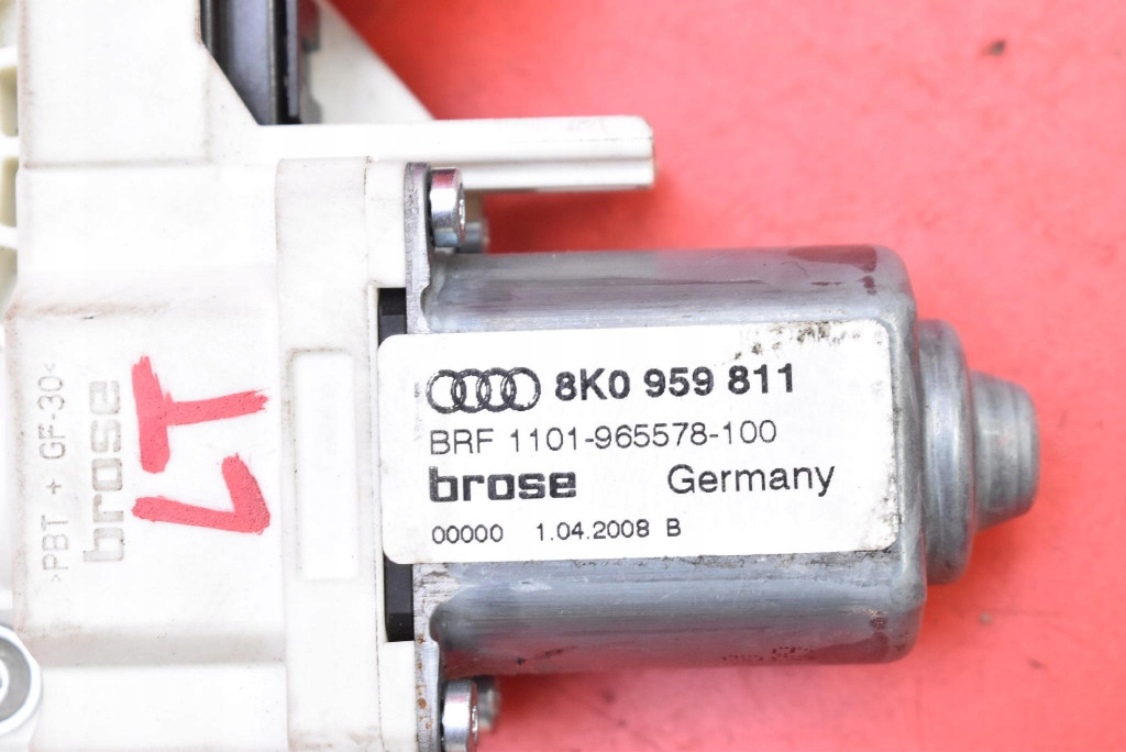 window regulator left rear part 8K0959811 AUDI A4 B8 KOMBI 07-11