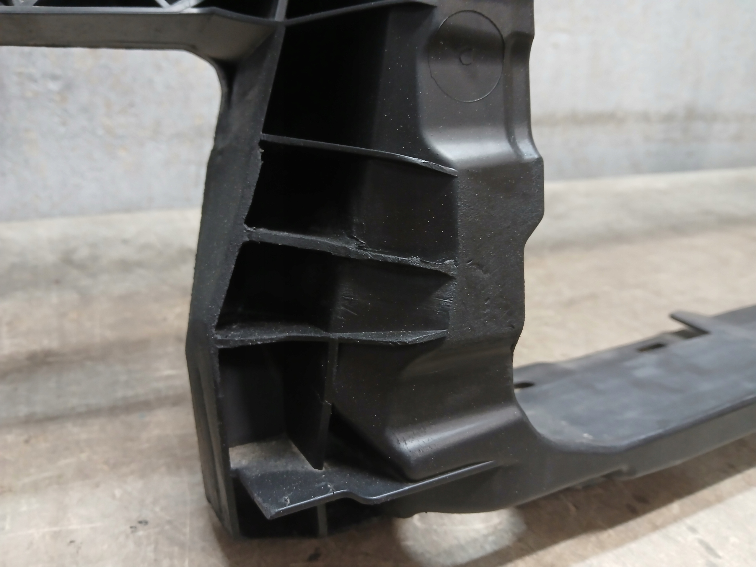 Armature AUDI Q2 81A 81A805594B