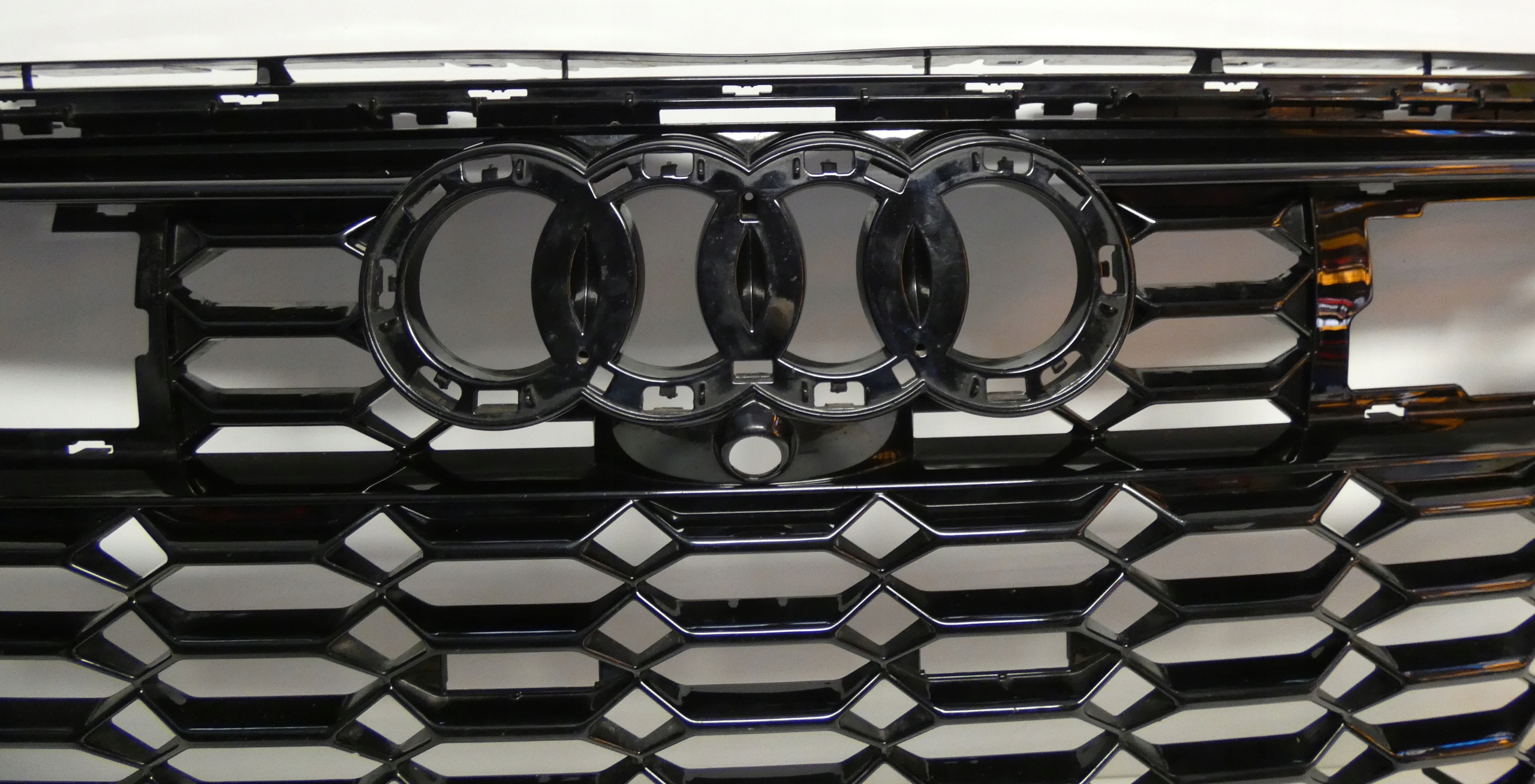 AUDI RS7 2019- 4K8853651F grill grill grille