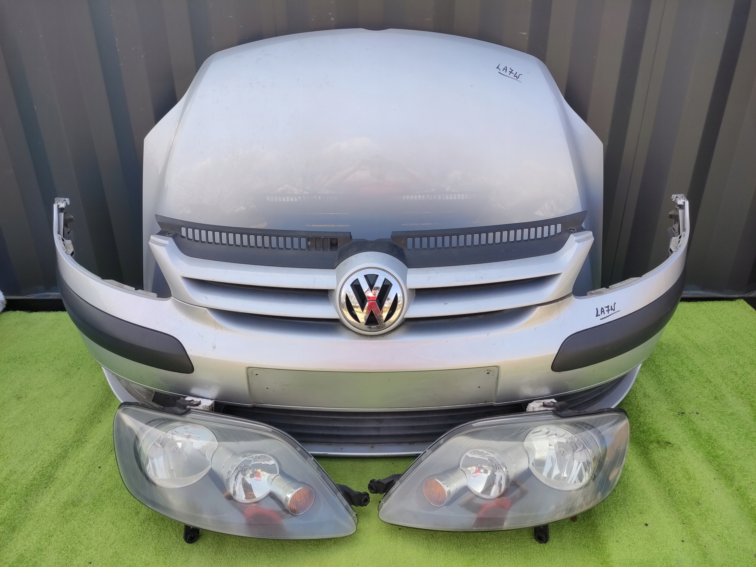 vw Golf V VI PLUS 05- Капот бампер LA7W