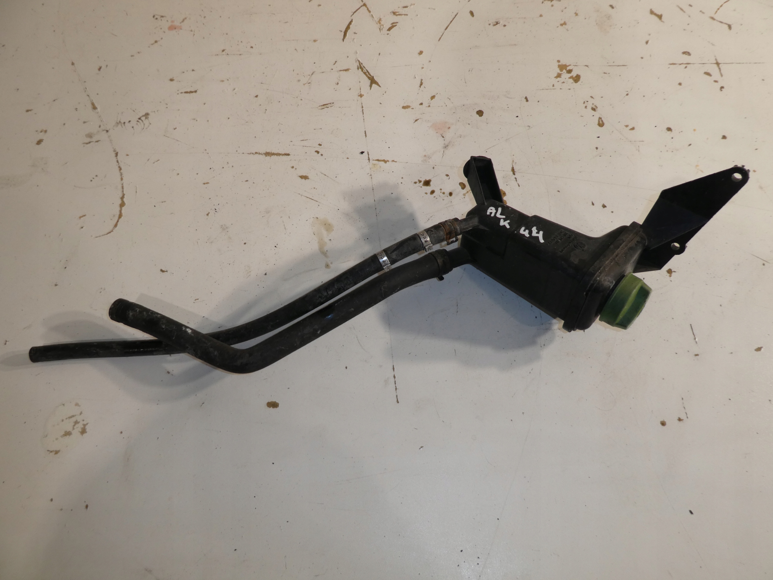PASSAT B5 SERVOBEHÄLTER 3B0422371