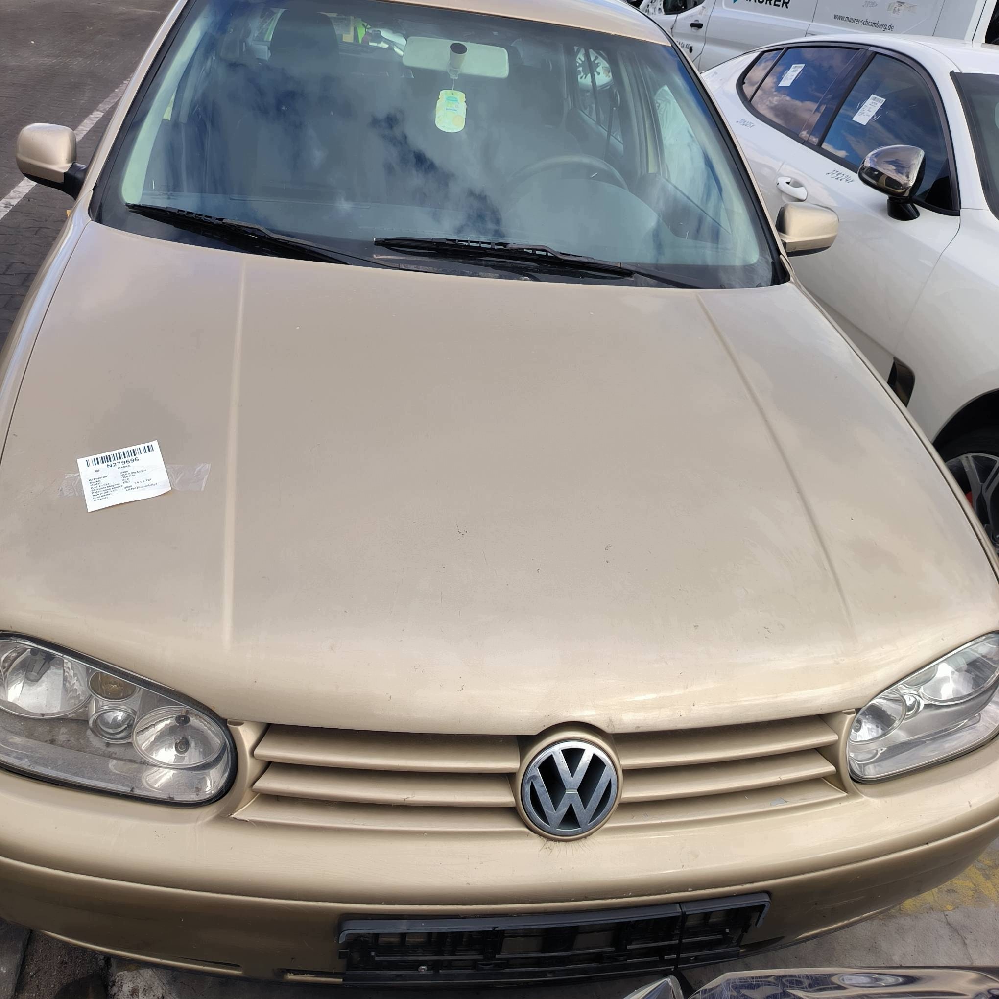 Capot LA1W VOLKSWAGEN GOLF IV