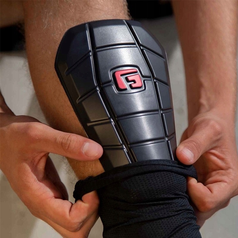 Ochraniacze na goleń G-Form Pro-S Blade r. S czarny