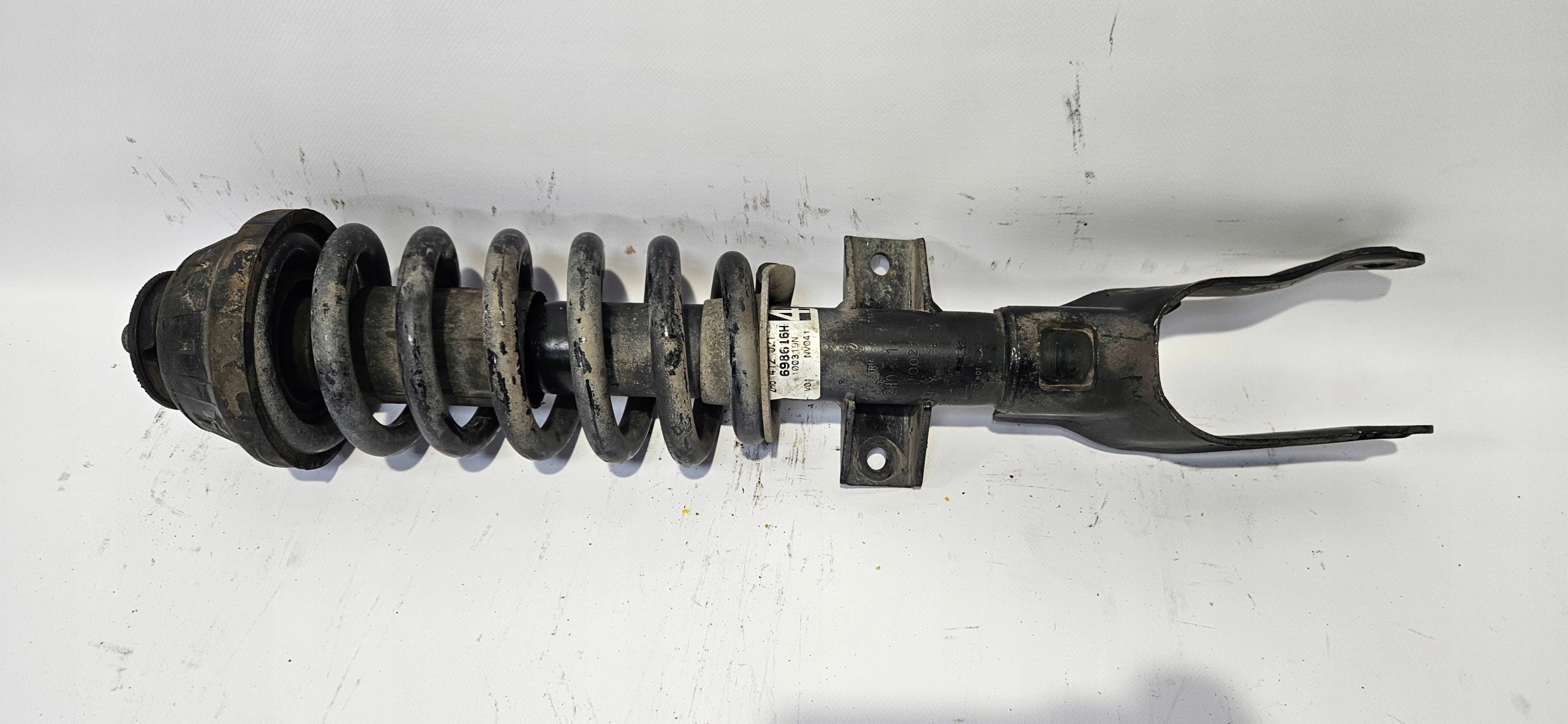 shock absorber left front VW AMOROK 2H6412021