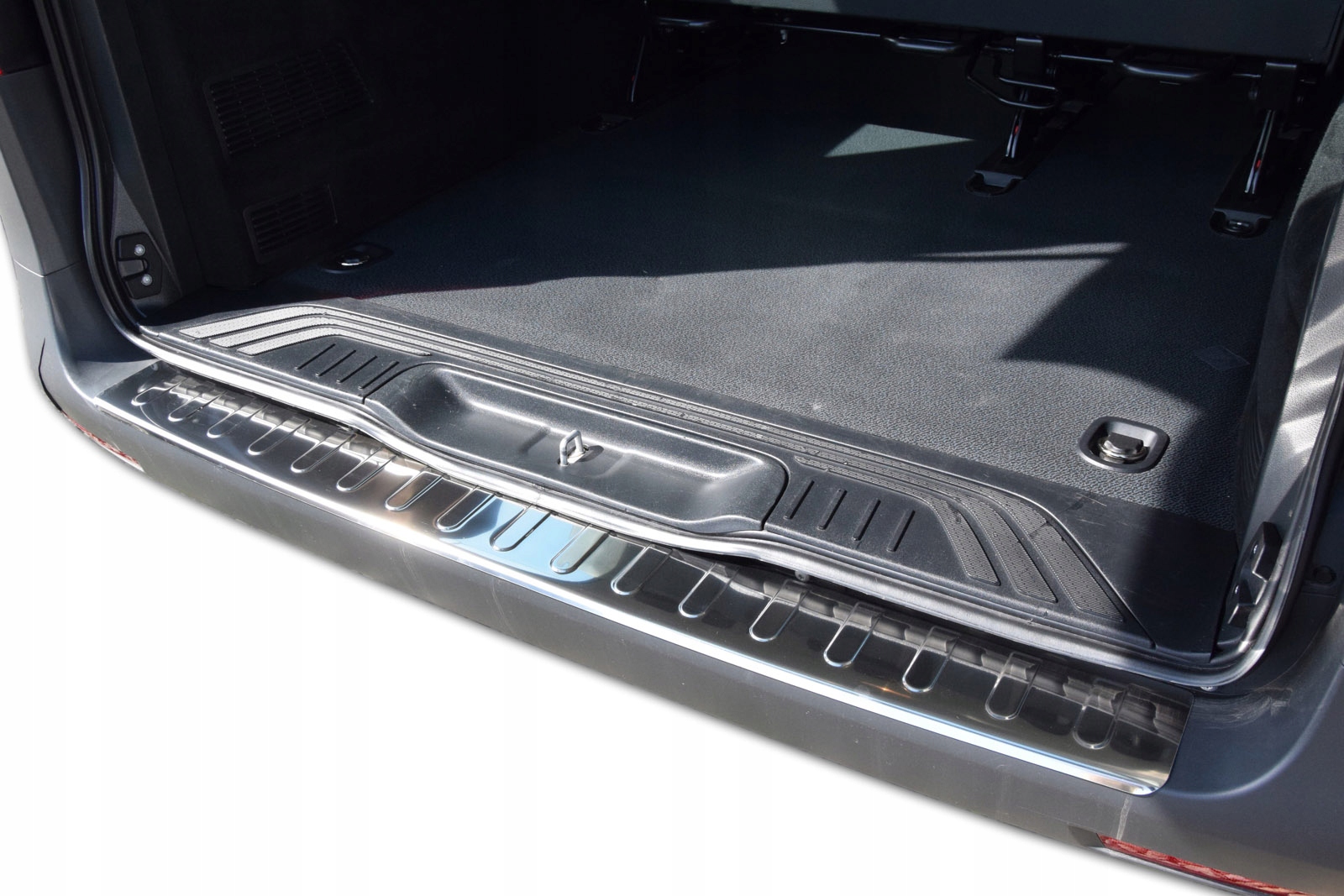 LISTWA NA ZDERZAK DO MERCEDES VITO W447 OD 2014 Producent części Inny