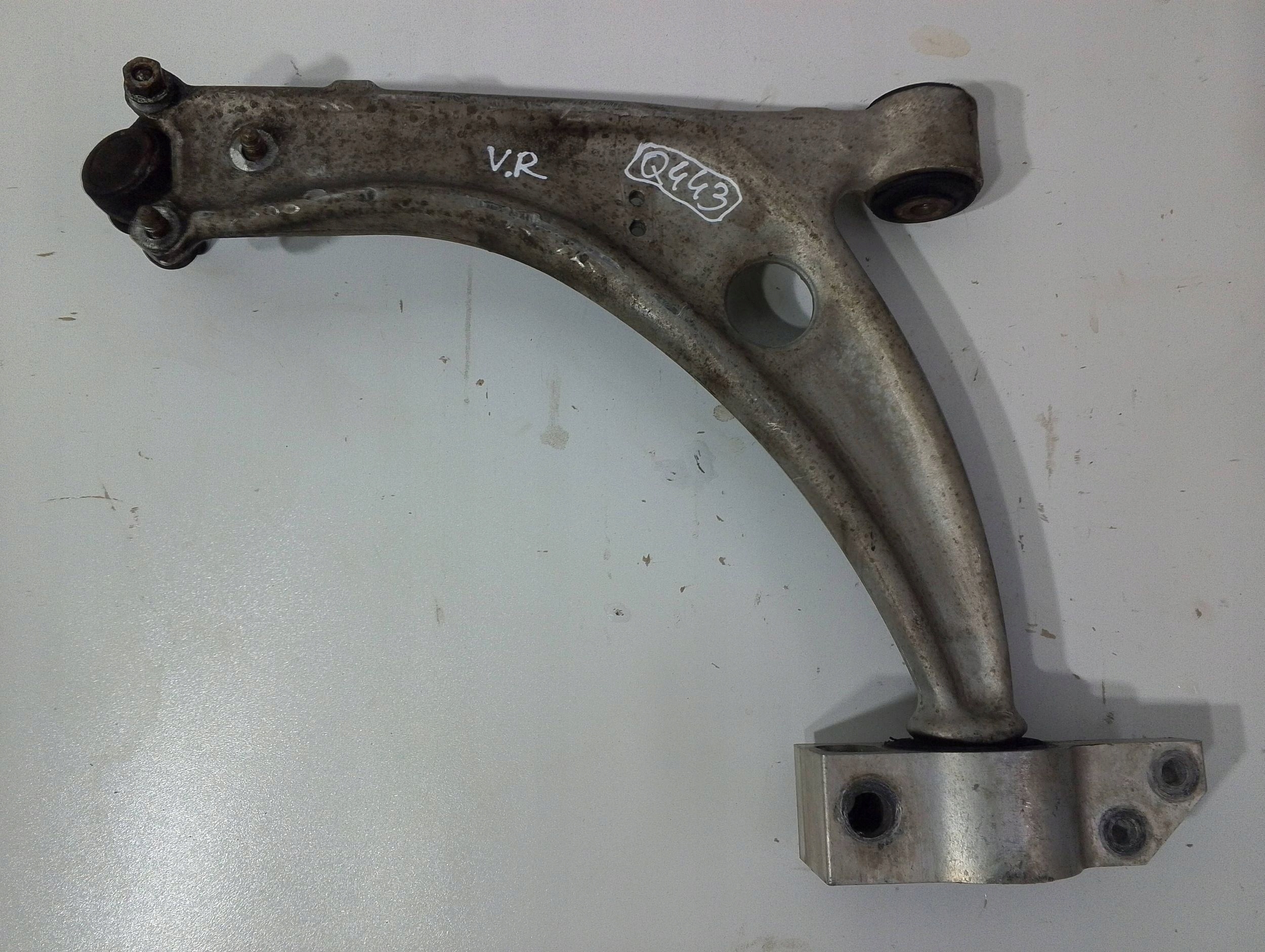 VW TIGUAN and PASSAT arm front front right 3C0199231D (Q443) aluminium
