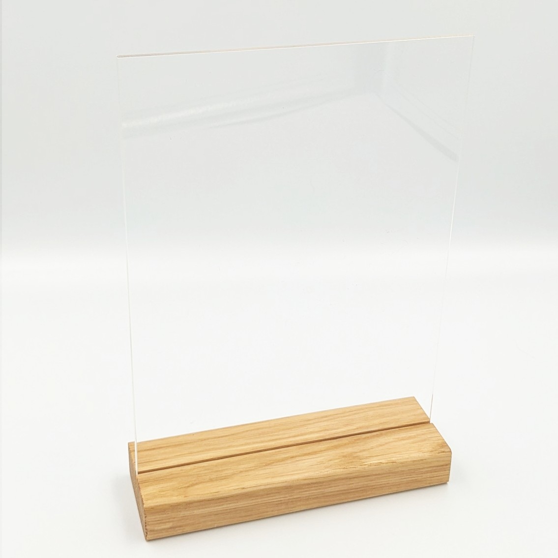 Drewniana podstawka plexi/pleksi A5 dąb 15x5 cm Format A5