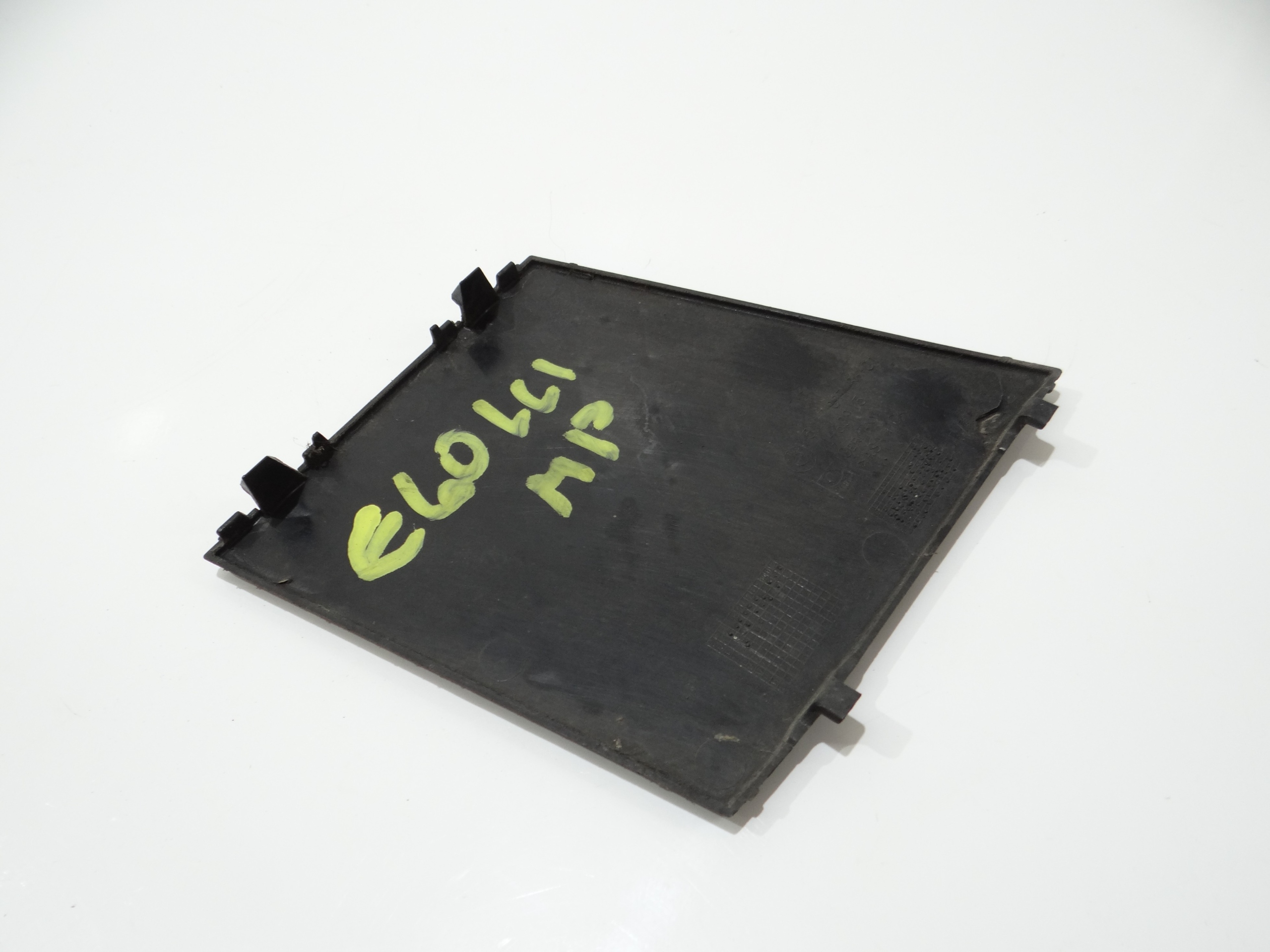 grid of a bumper left BMW E60 M PAKIET 7897185