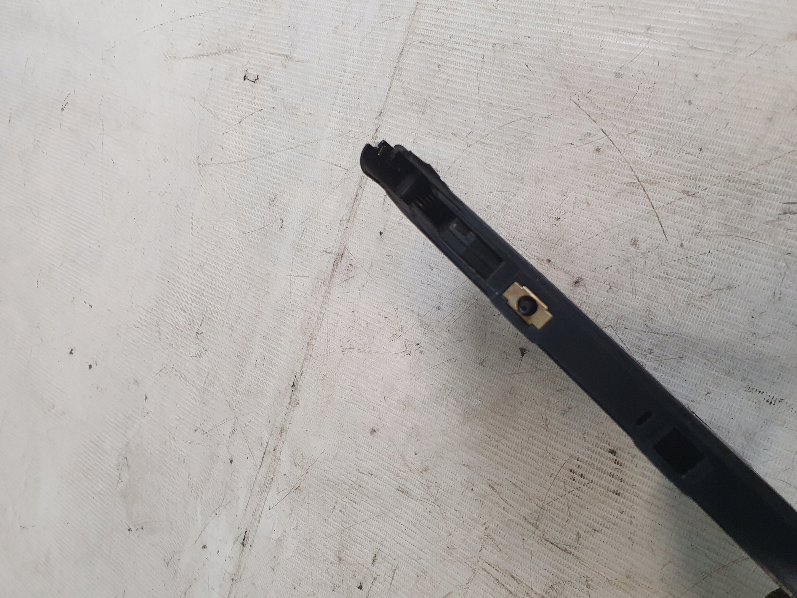 bracket for KUBKI OE 3BL858569 VOLKSWAGEN PASSAT B5 02r.